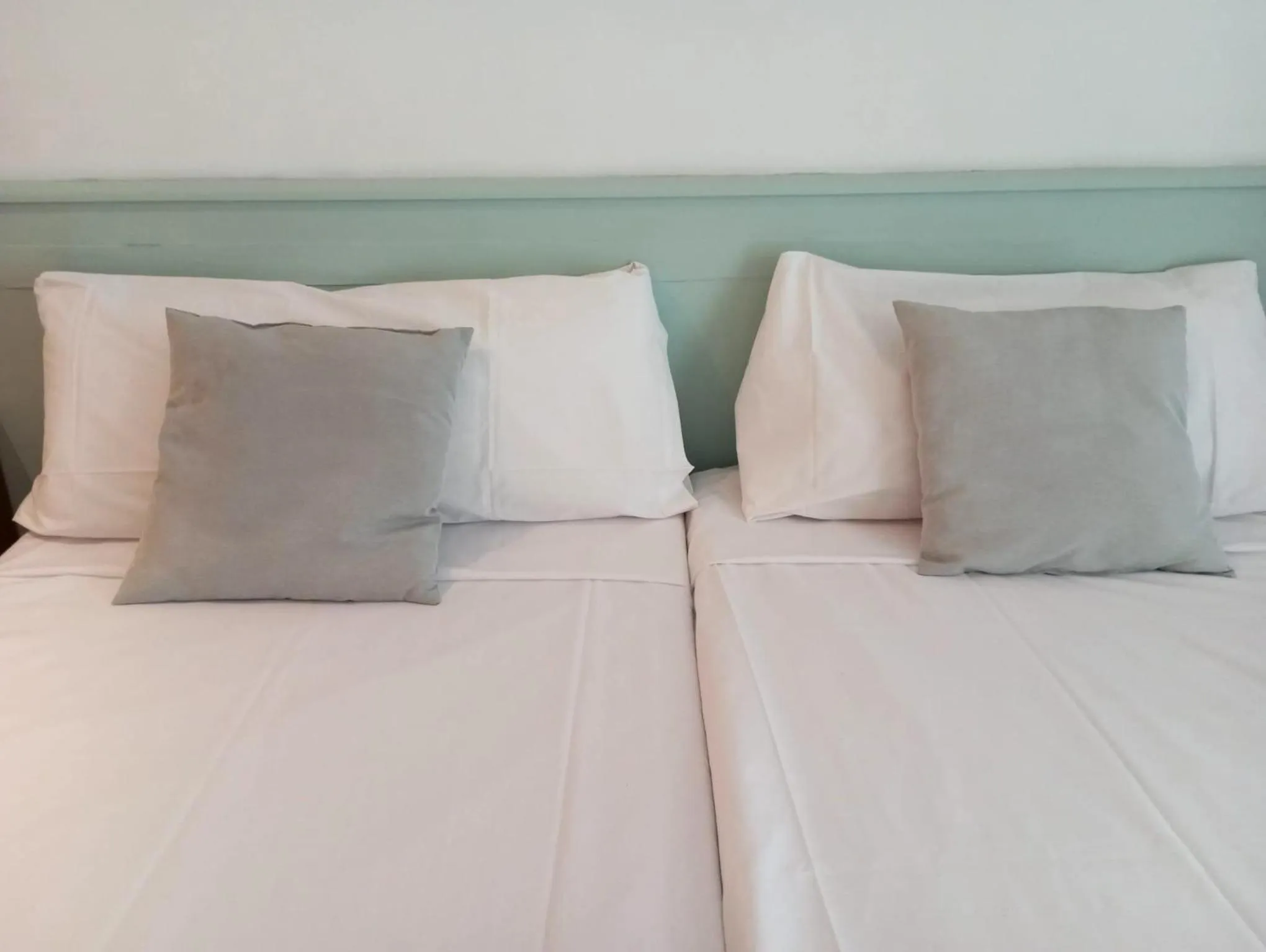 Bed in Fleming Center by Punta 25 Hotels Group