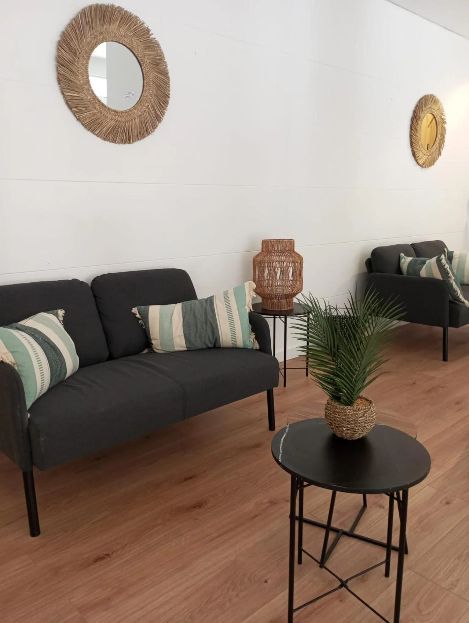 Living room in Fleming Center by Punta 25 Hotels Group