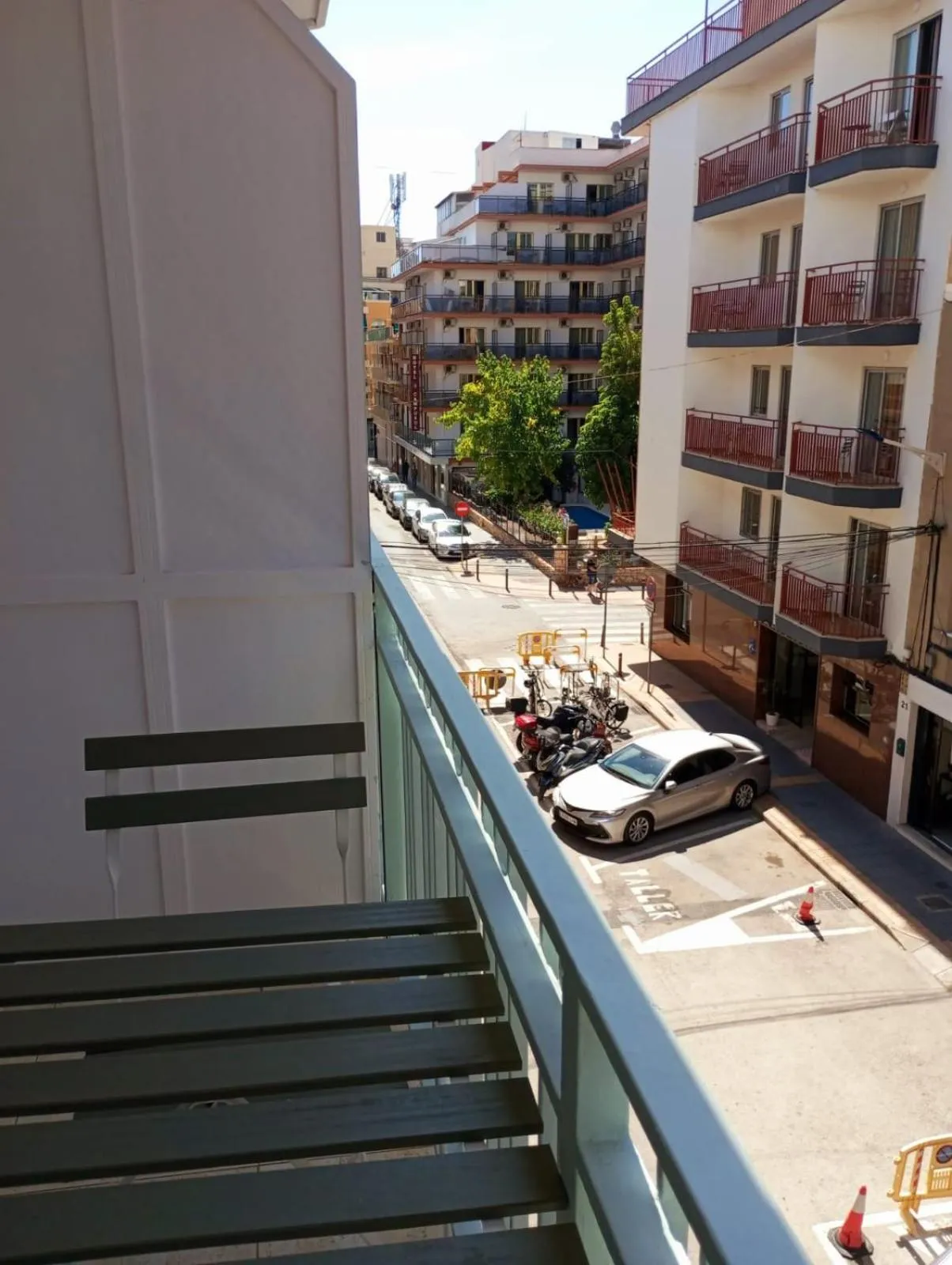 Street view in Fleming Center by Punta 25 Hotels Group