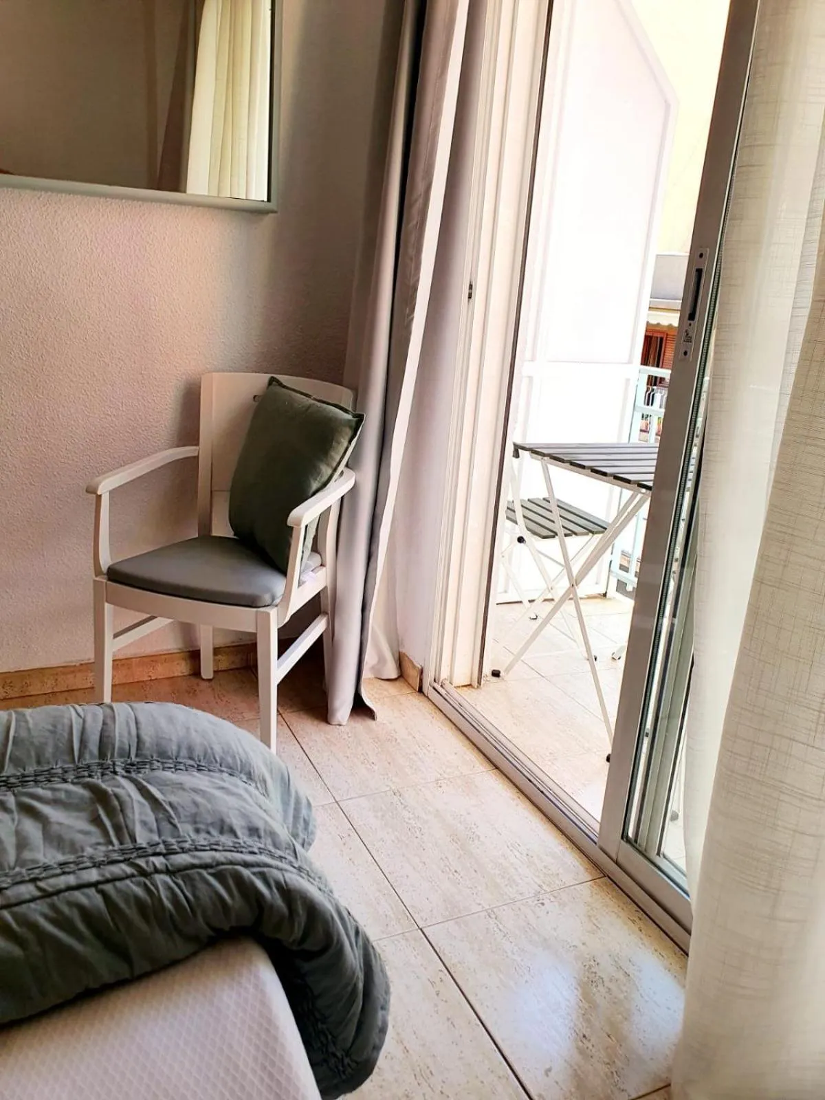 Bedroom in Fleming Center by Punta 25 Hotels Group