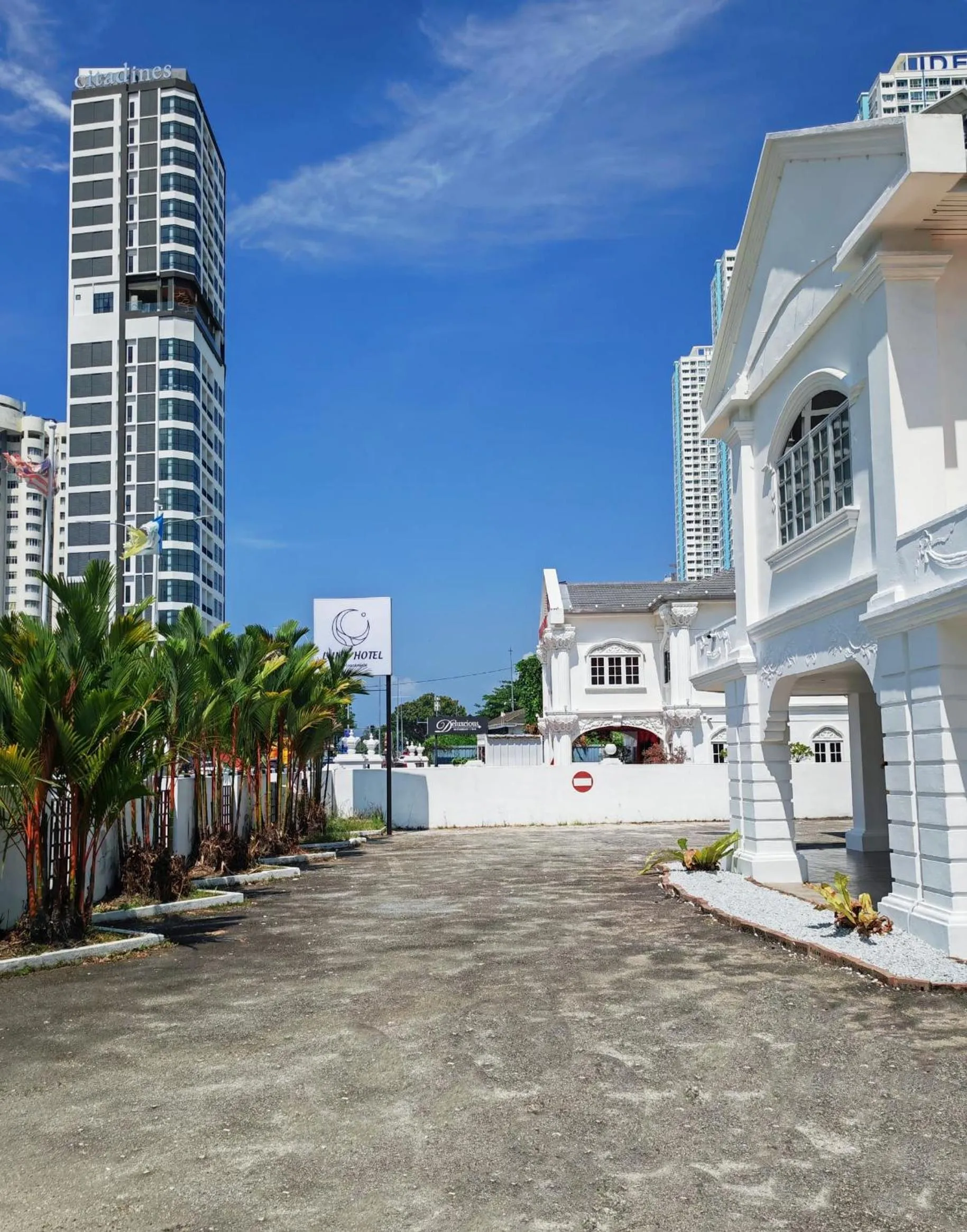 Property building in Luna Hotel by Moonknight