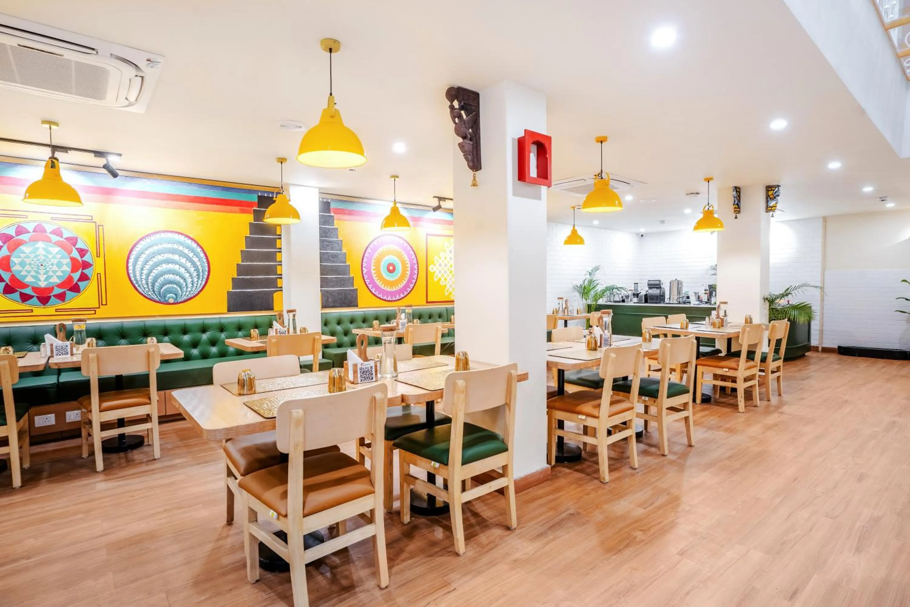 Restaurant/places to eat in Bloom Hotel - Medicity Gurugram
