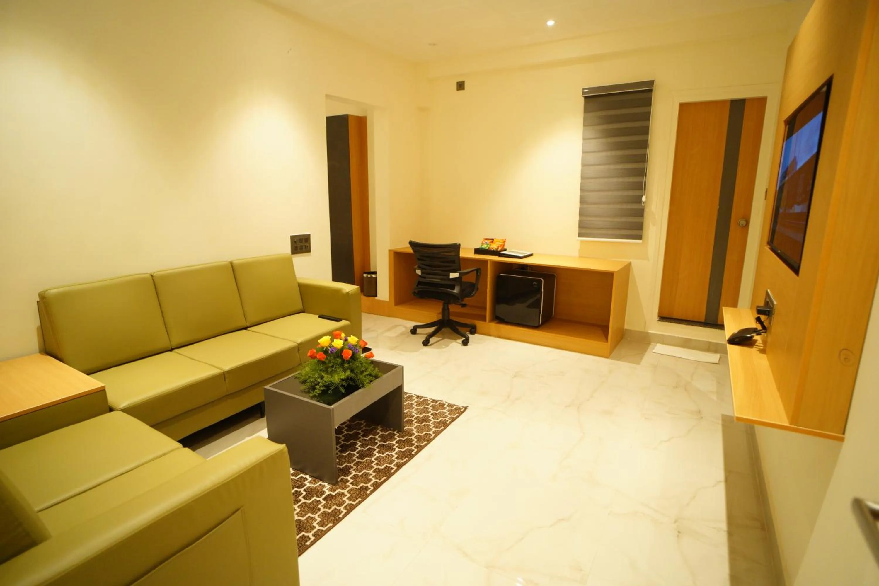 TV and multimedia in Emerald Urban Comforts