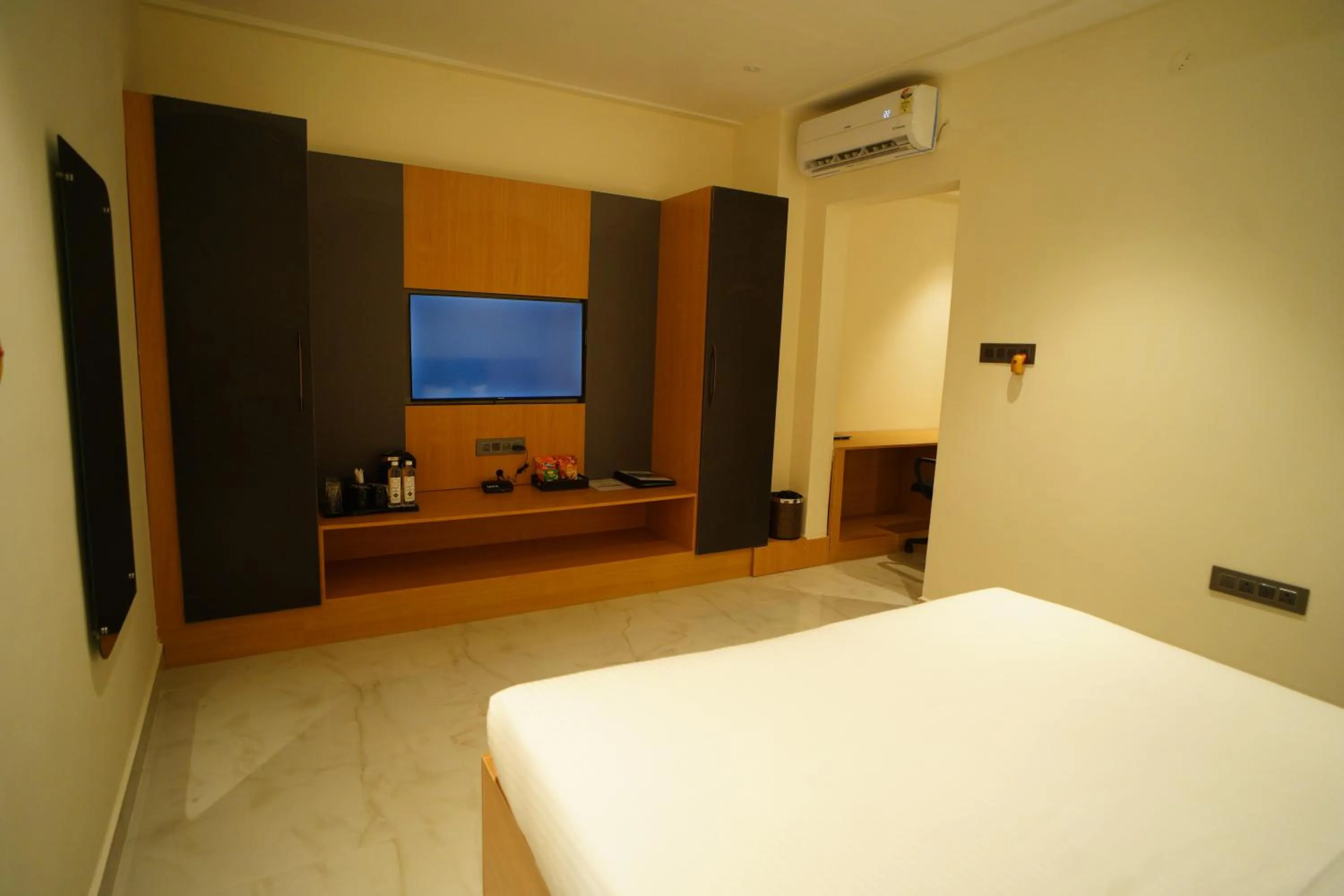 Bed in Emerald Urban Comforts