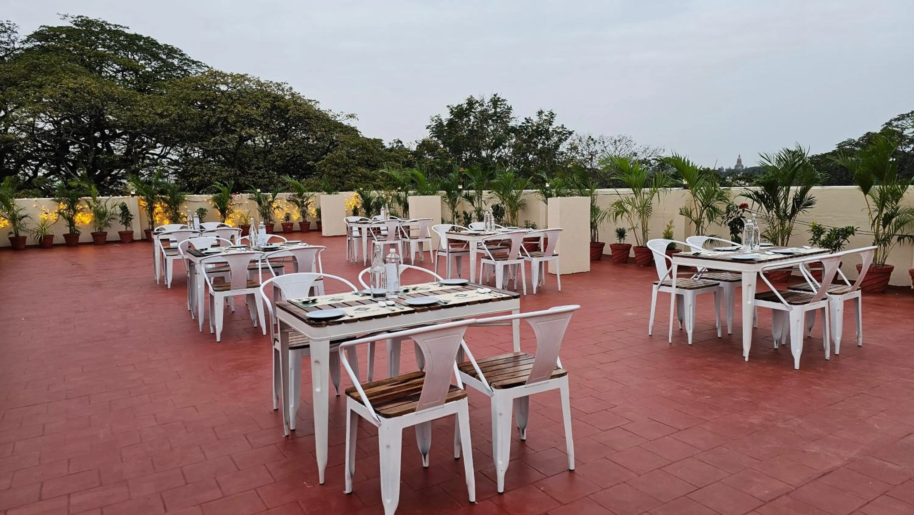 Restaurant/places to eat in Emerald Urban Comforts