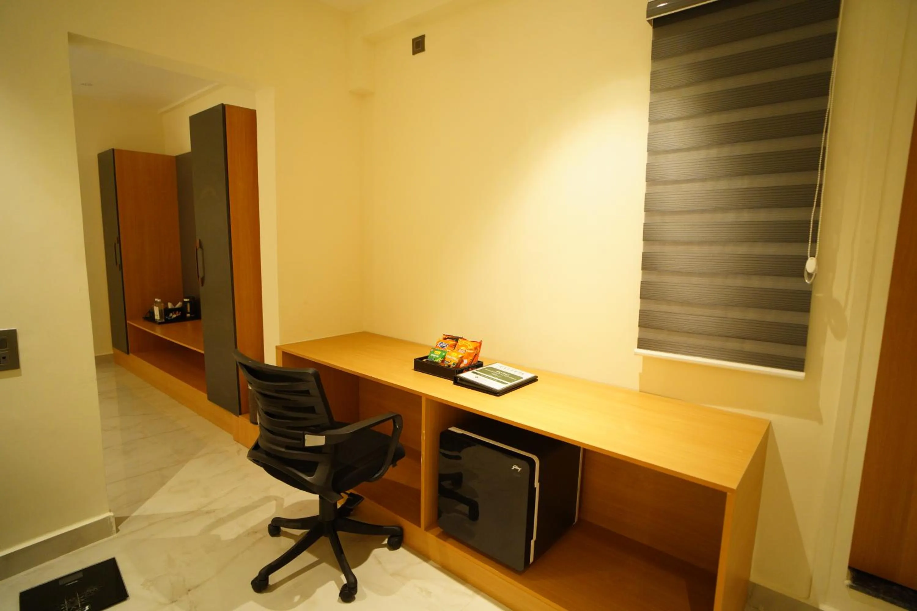 hair dresser in Emerald Urban Comforts