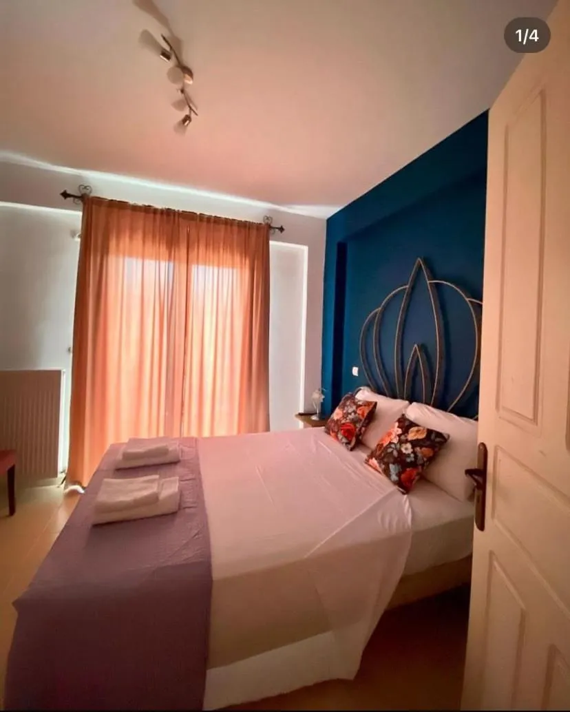 Dominique House Meteora
