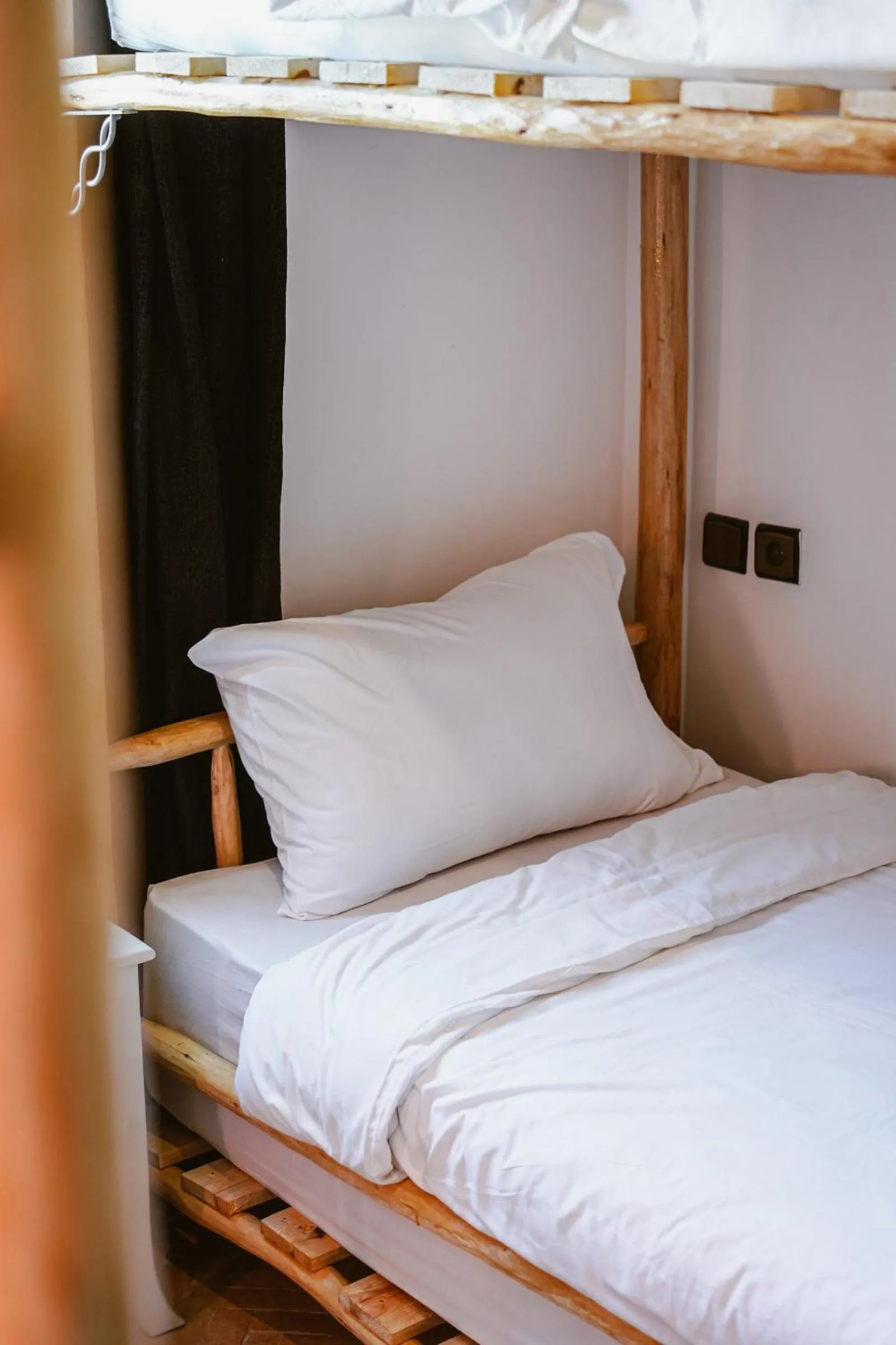 Bedroom, Bed in MojaSurf - Surf & Triathlon Camp