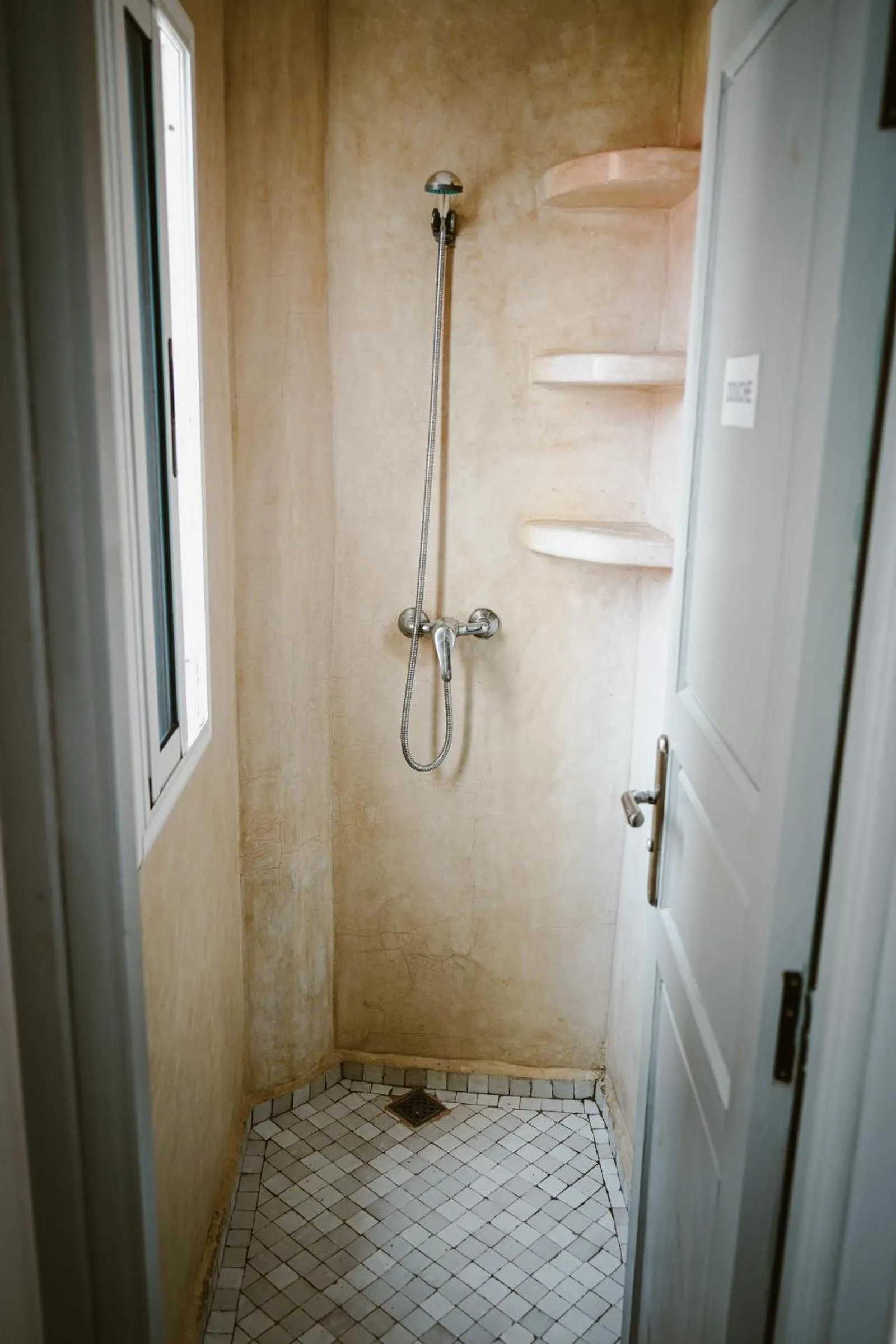 Shower in MojaSurf - Surf & Triathlon Camp