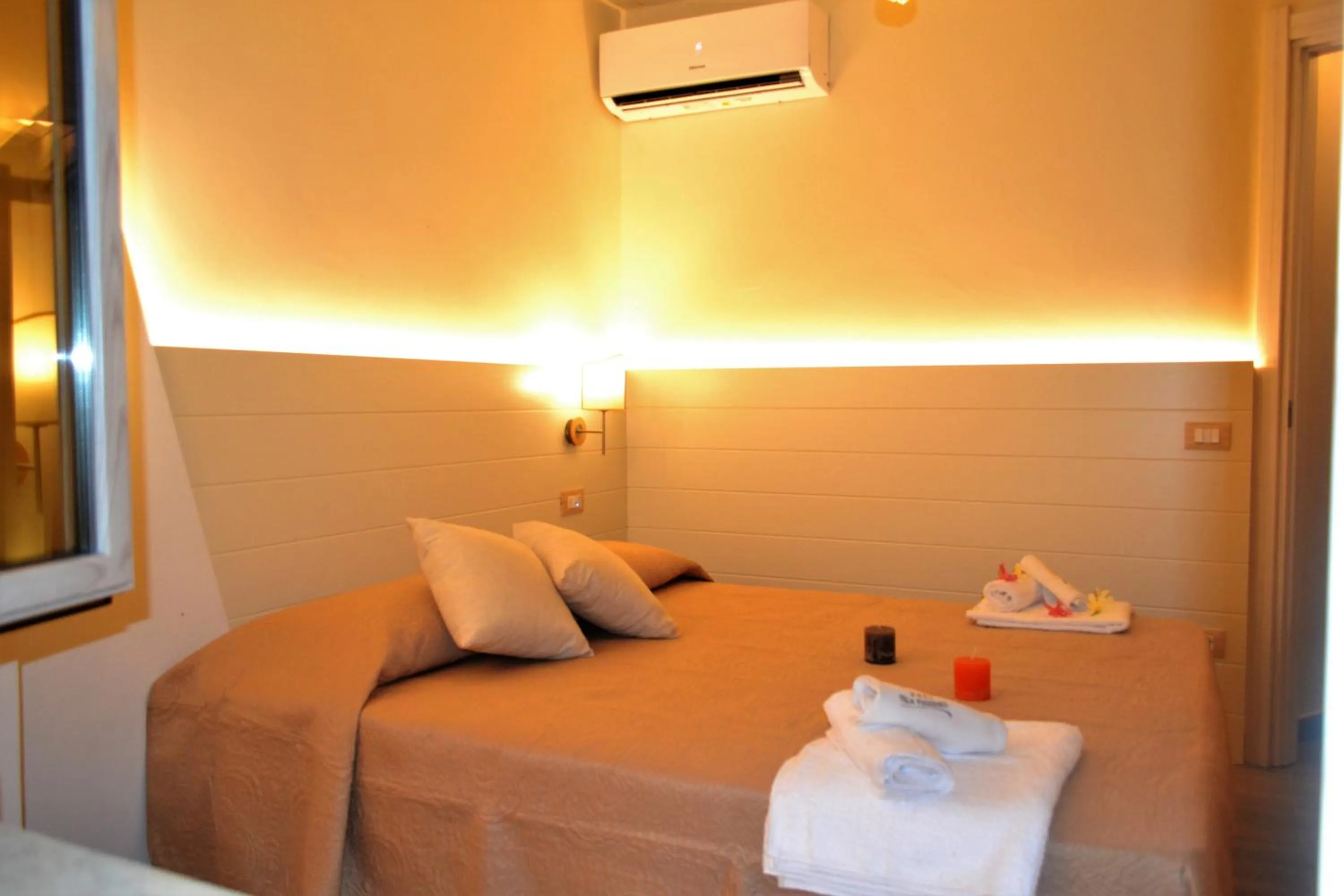 Bedroom, Bed in Villa Paglianiti - Your FAMILY Residence!