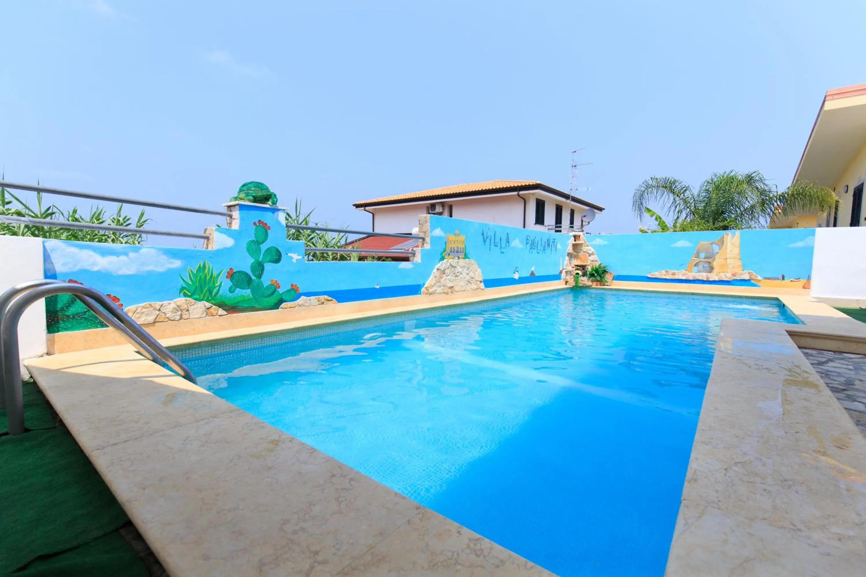 Swimming pool in Villa Paglianiti - Your FAMILY Residence!