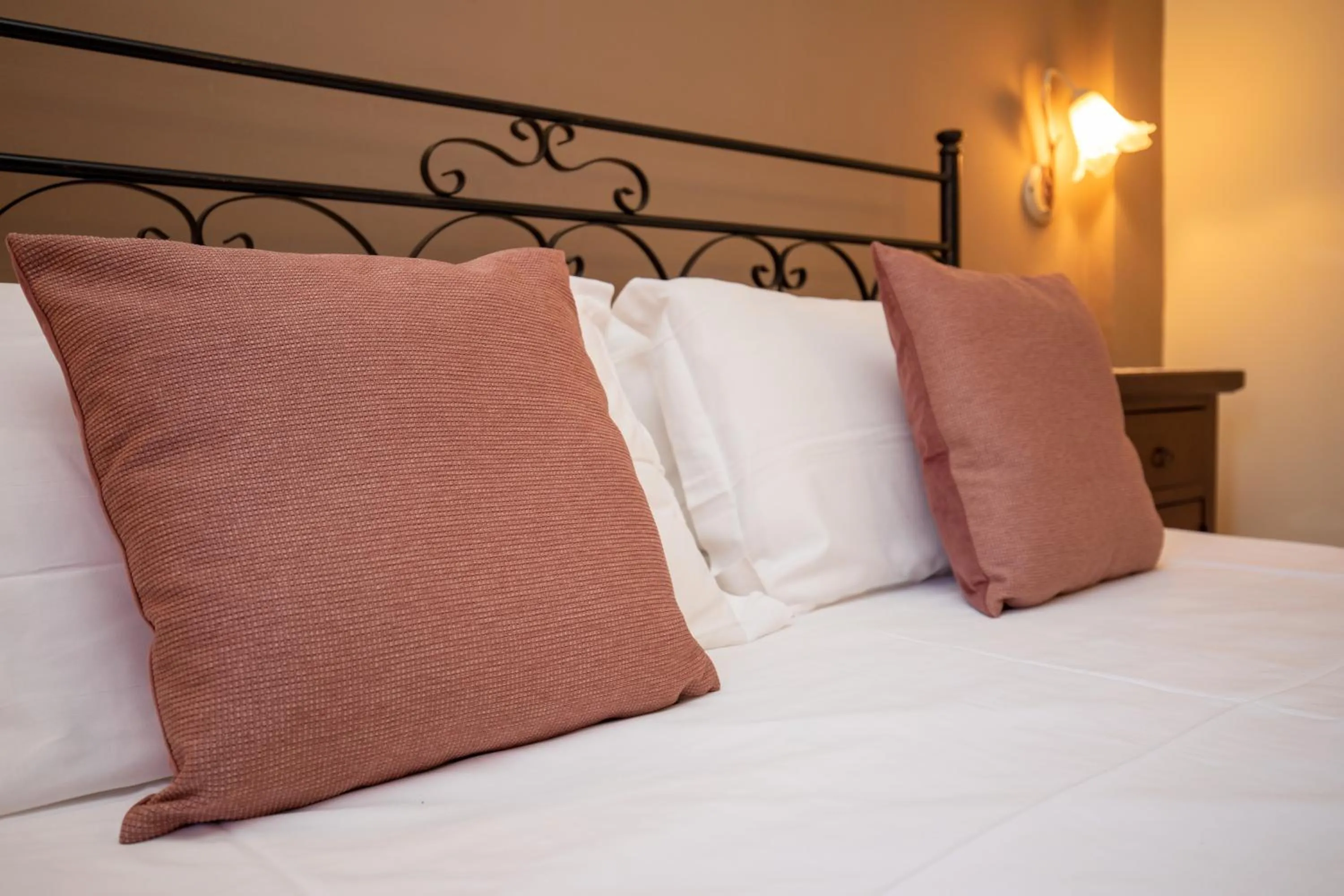 Bedroom, Bed in Villa Paglianiti - Your FAMILY Residence!