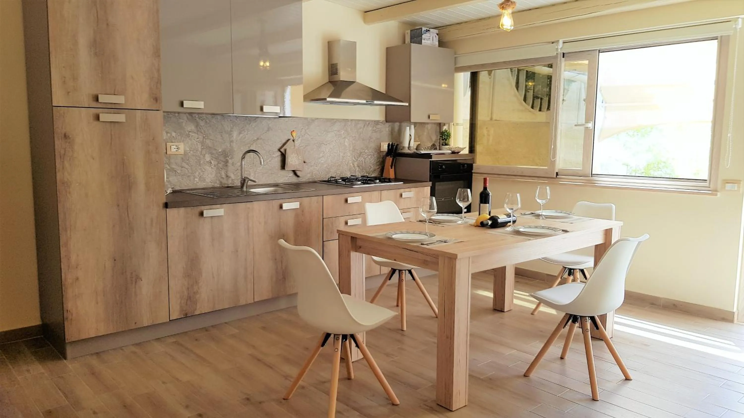 Dining area in Villa Paglianiti - Your FAMILY Residence!