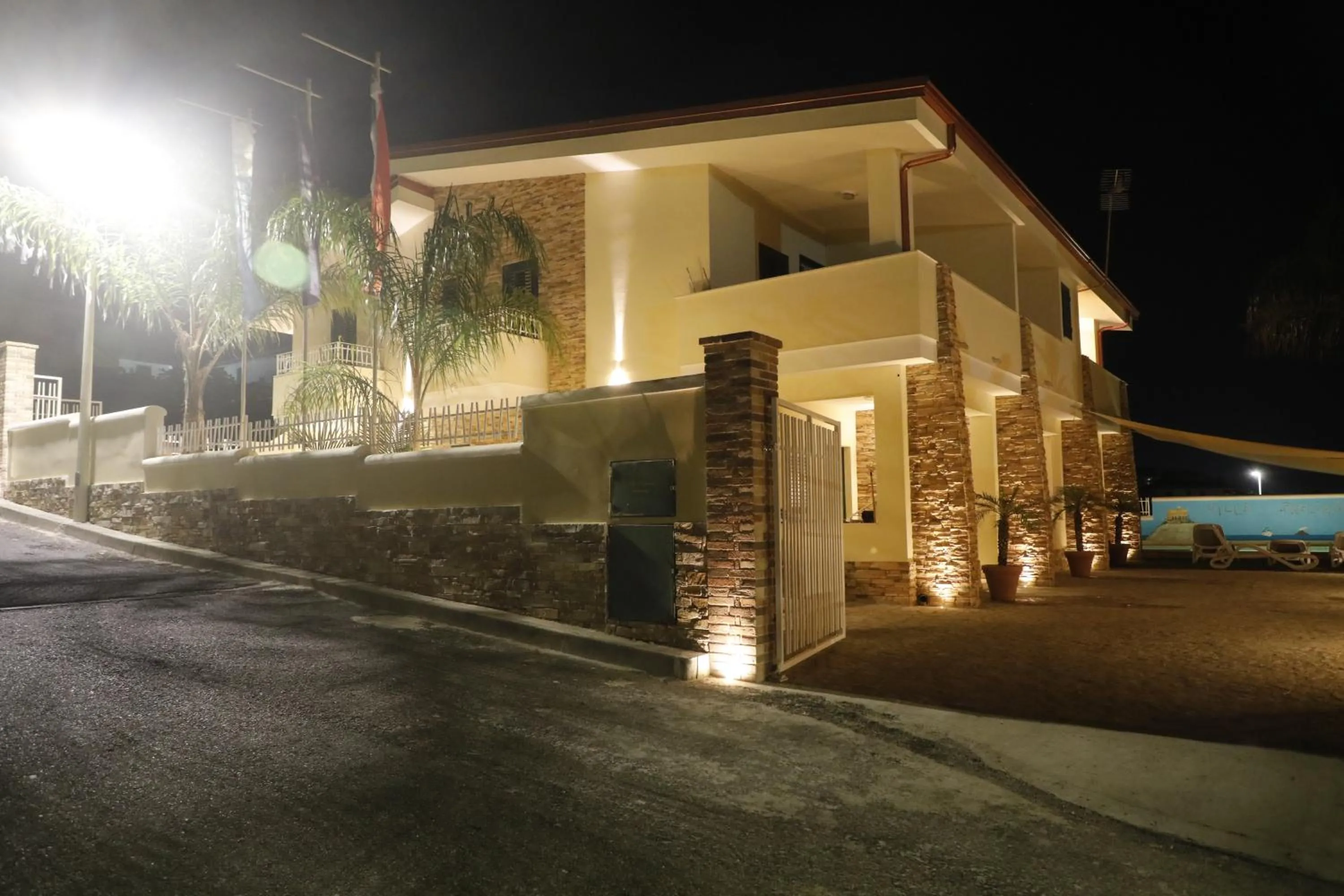 Facade/entrance in Villa Paglianiti - Your FAMILY Residence!