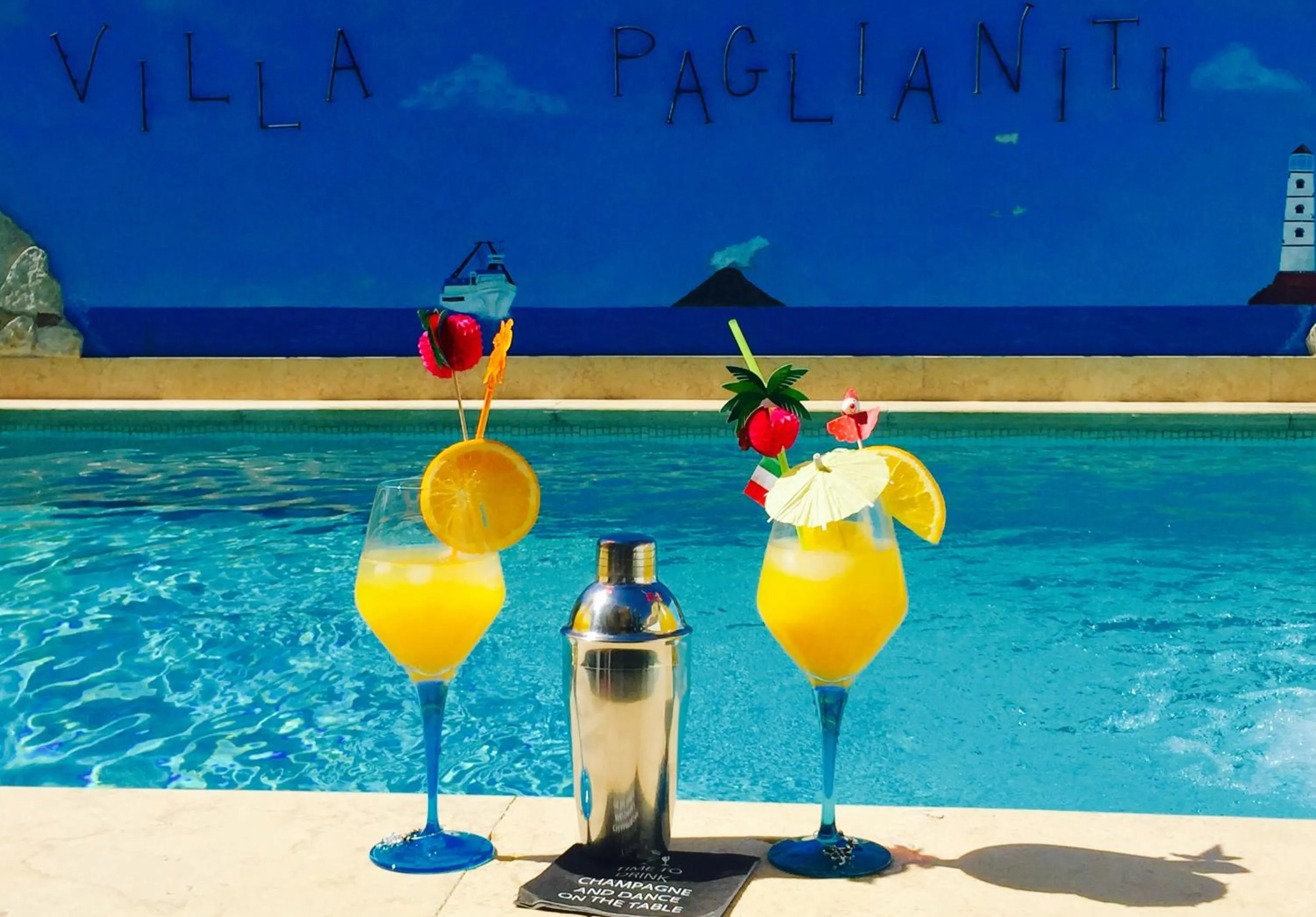 Decorative detail in Villa Paglianiti - Your FAMILY Residence!