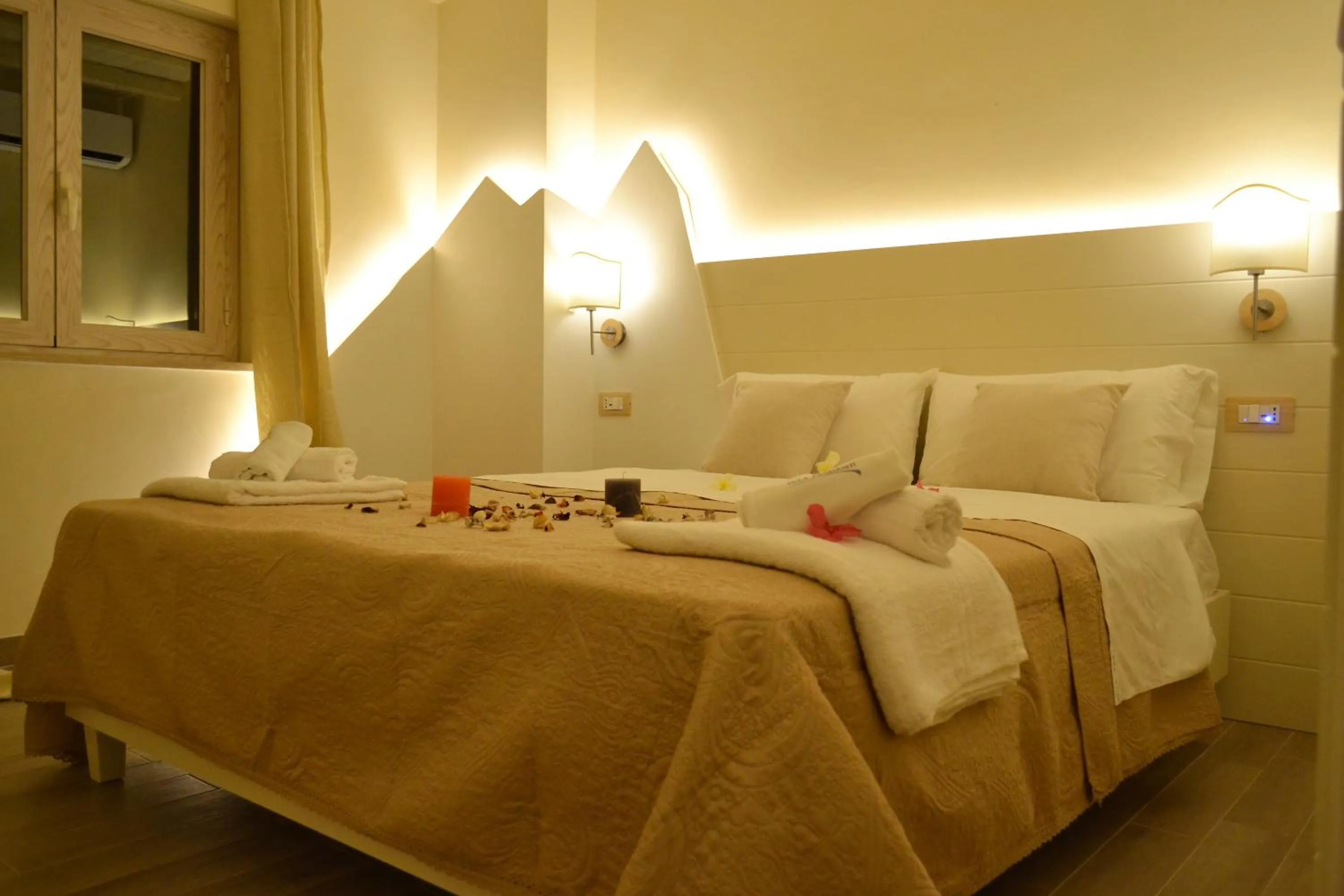 Bedroom, Bed in Villa Paglianiti - Your FAMILY Residence!