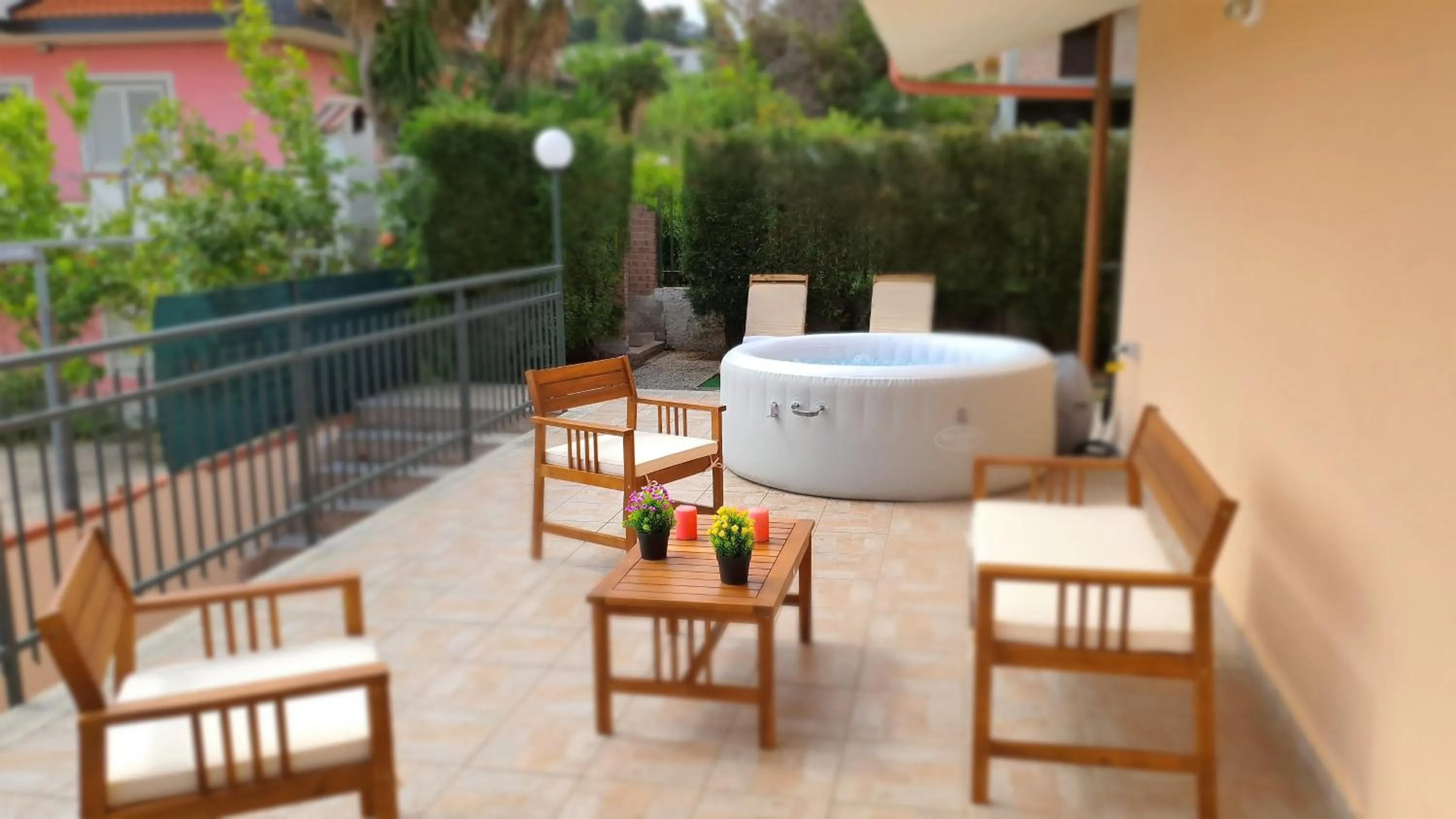 Garden in Villa Paglianiti - Your FAMILY Residence!