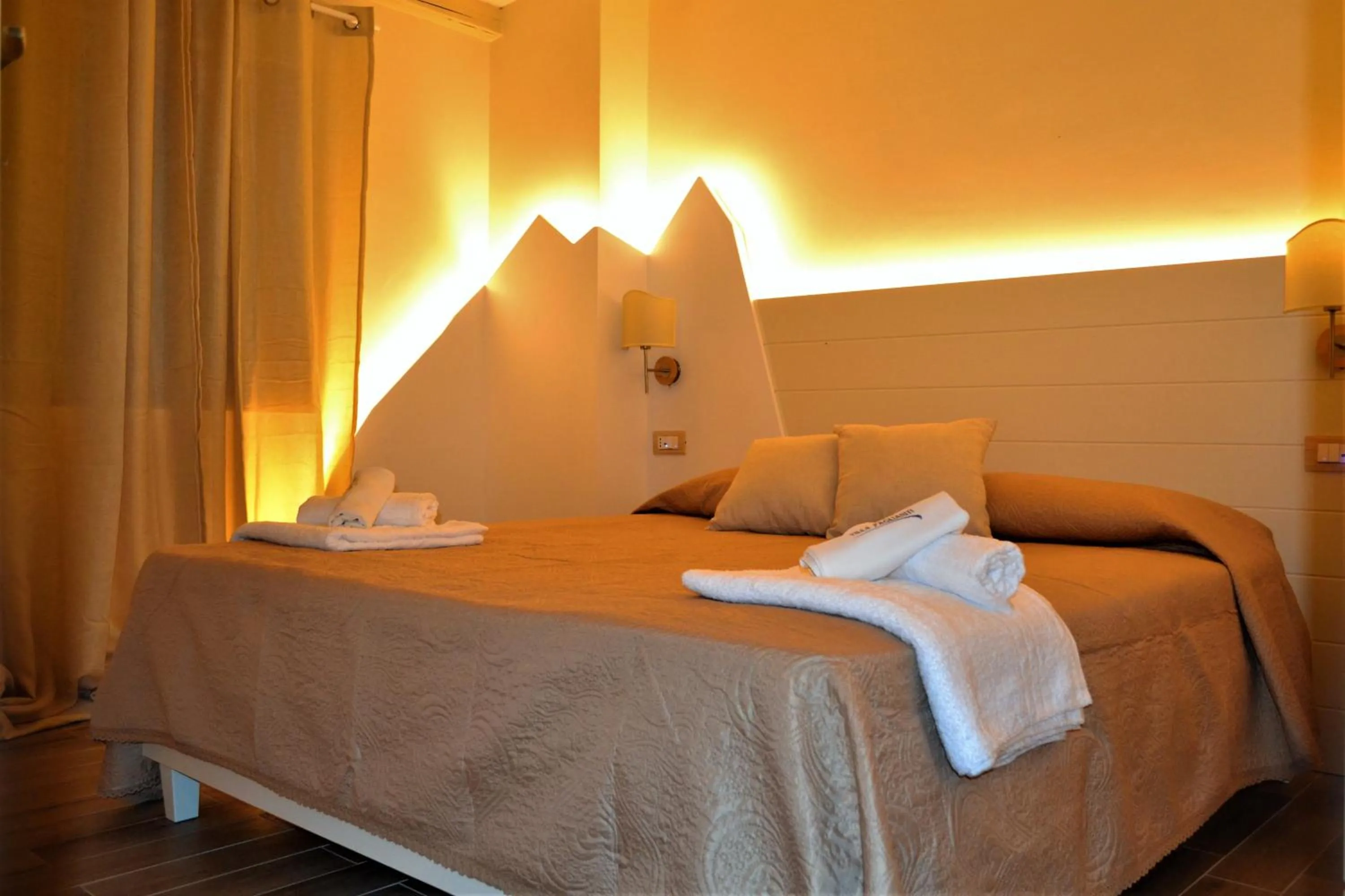 Bedroom, Bed in Villa Paglianiti - Your FAMILY Residence!