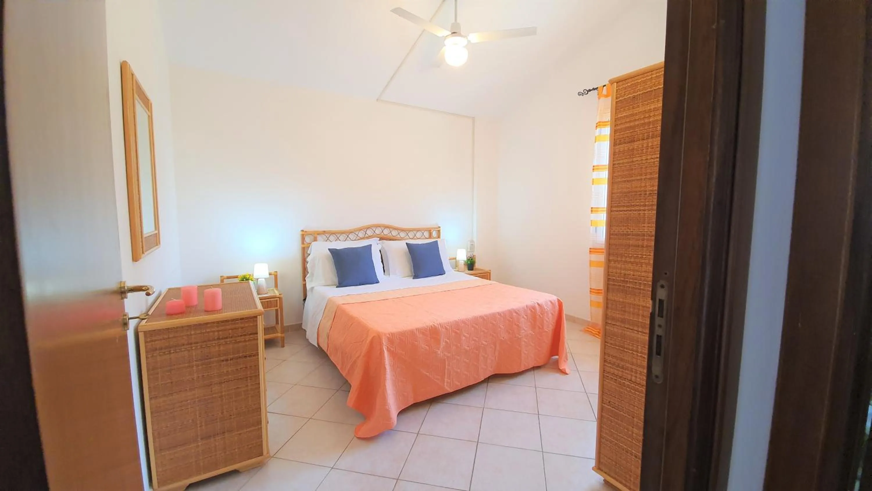 Bedroom, Bed in Villa Paglianiti - Your FAMILY Residence!
