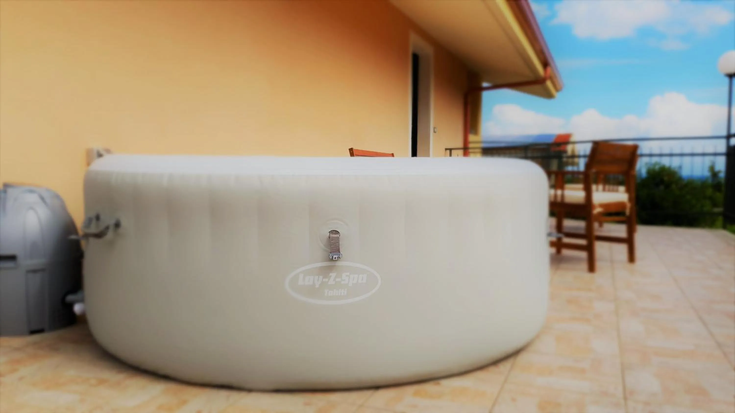 Hot Tub in Villa Paglianiti - Your FAMILY Residence!
