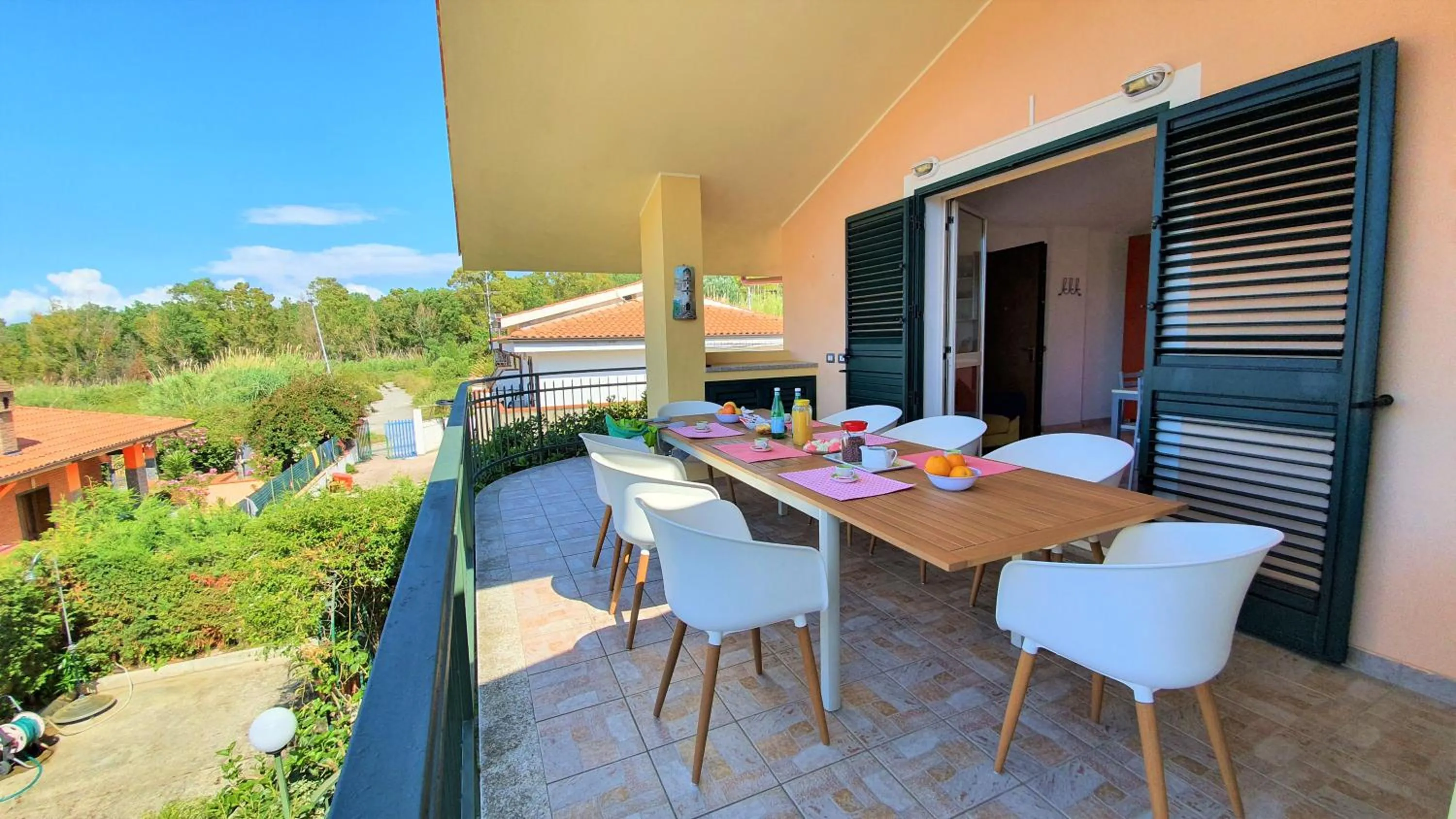 Balcony/Terrace in Villa Paglianiti - Your FAMILY Residence!