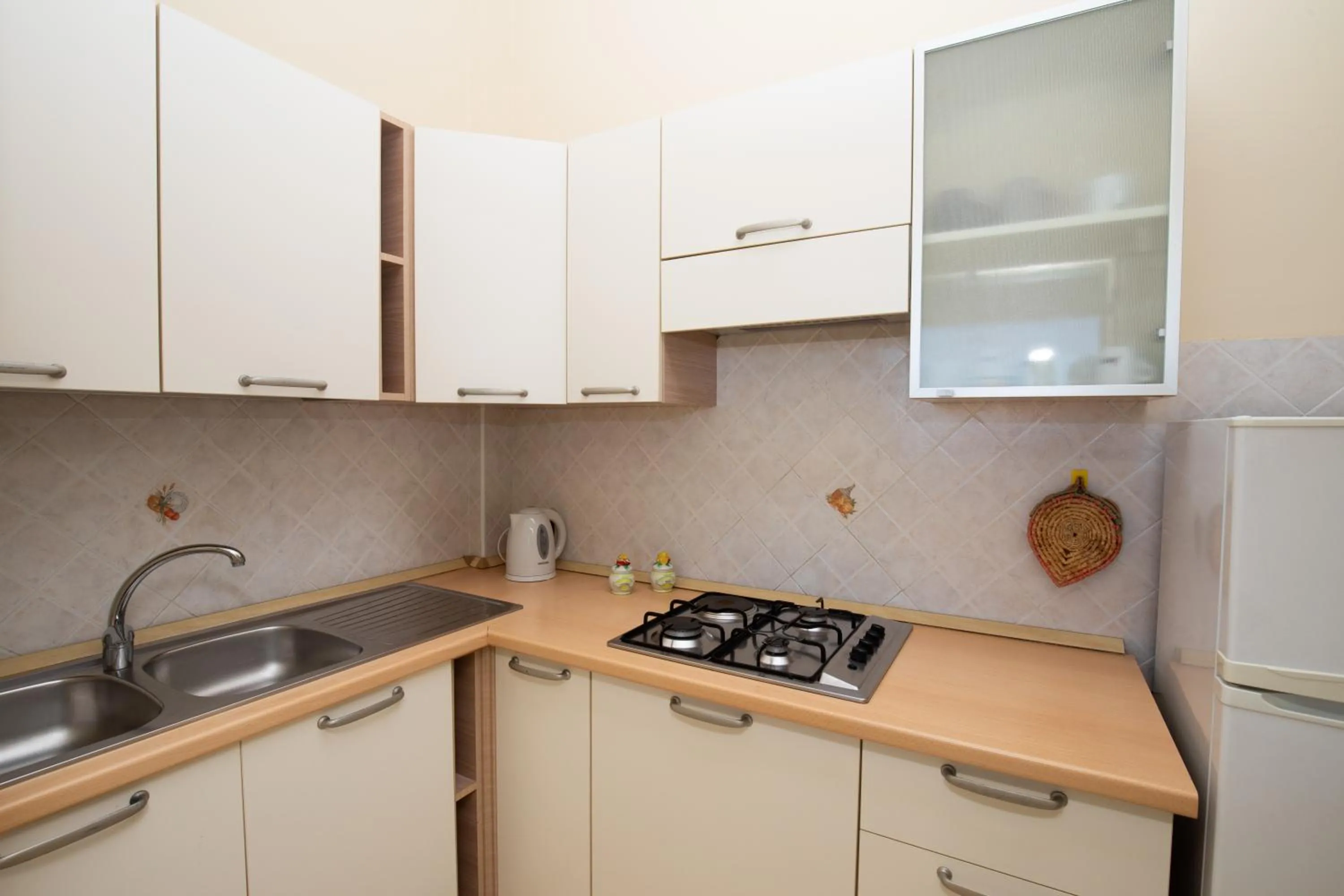 Kitchen or kitchenette in Villa Paglianiti - Your FAMILY Residence!