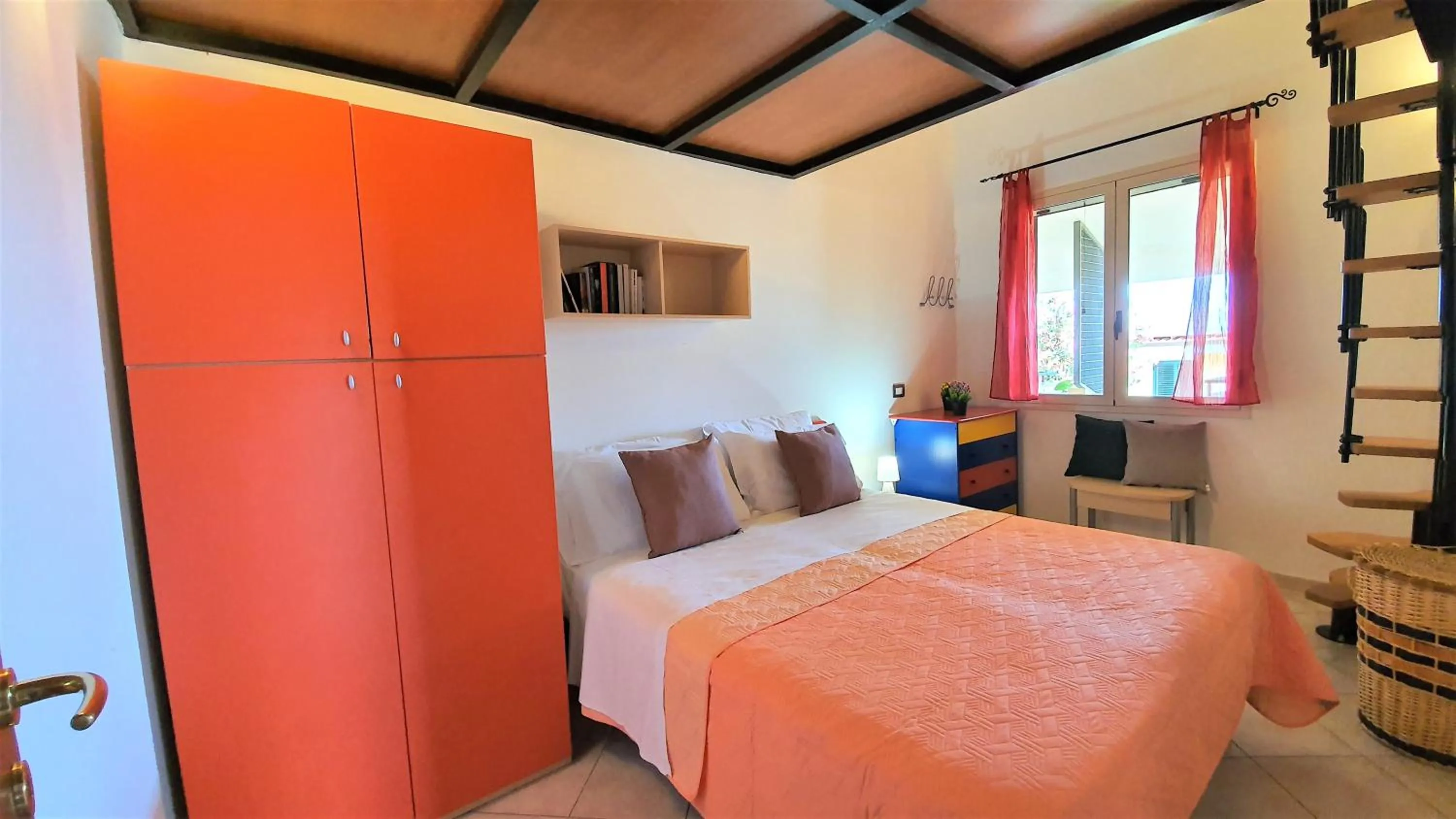 Bedroom, Bed in Villa Paglianiti - Your FAMILY Residence!