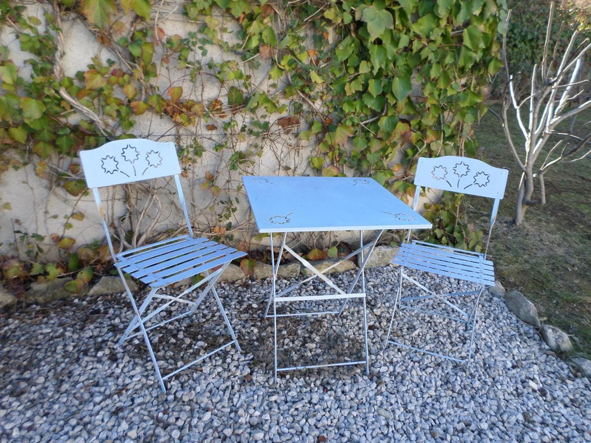 Area and facilities in Les Broussous