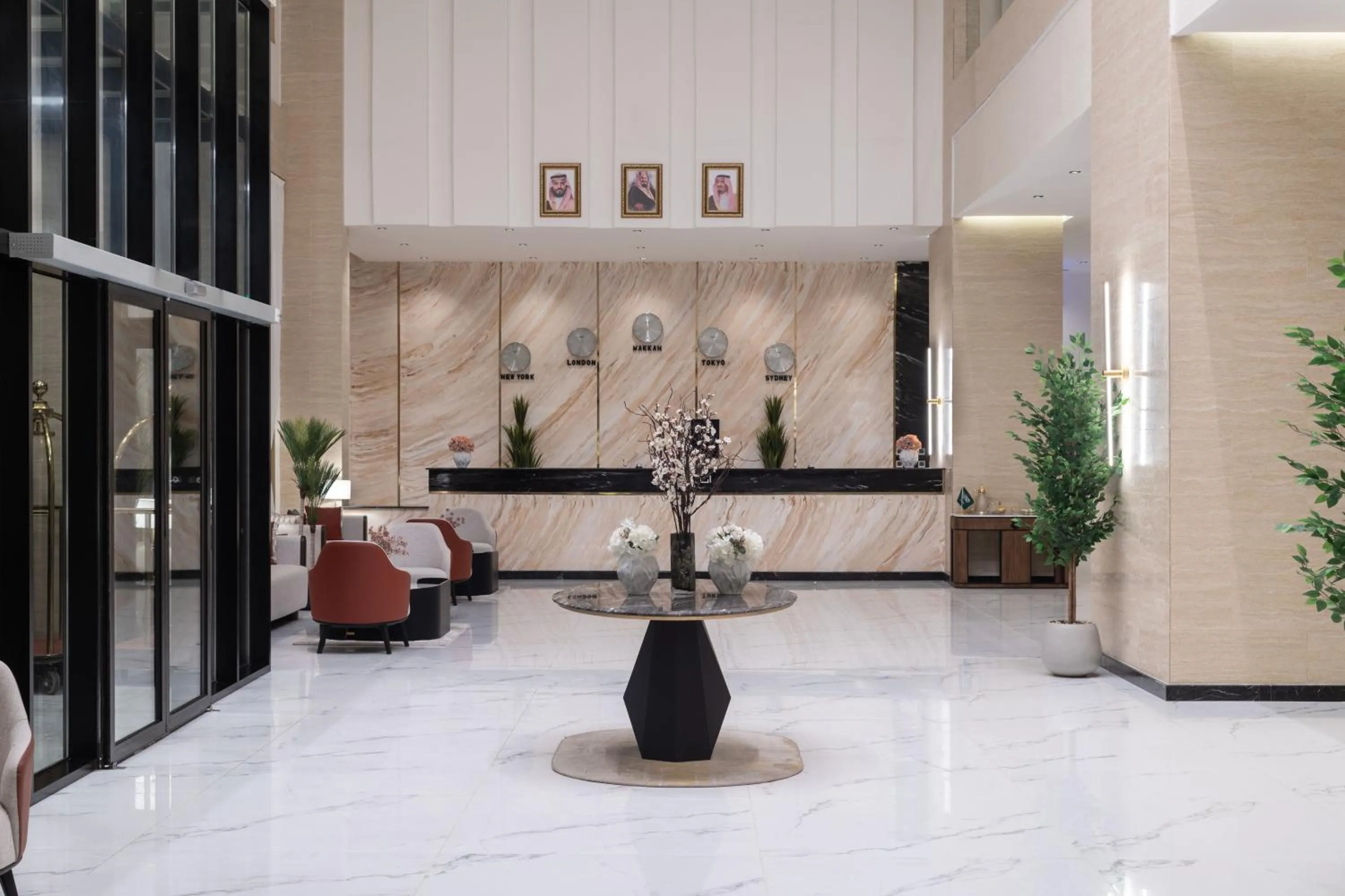Lobby or reception in Enala Hotel- Umluj