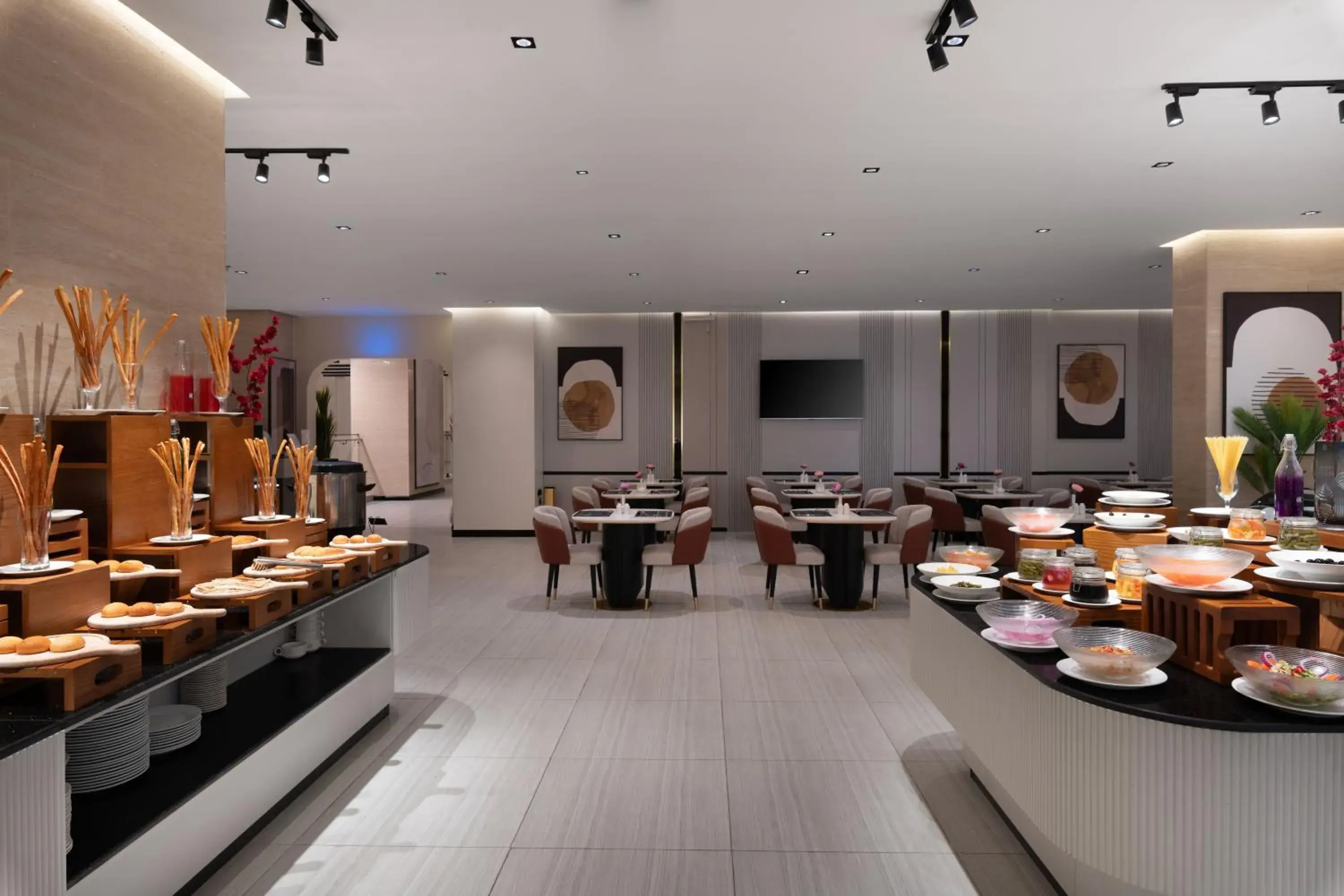 Restaurant/places to eat in Enala Hotel- Umluj Restaurant/places to eat in Enala Hotel- Umluj