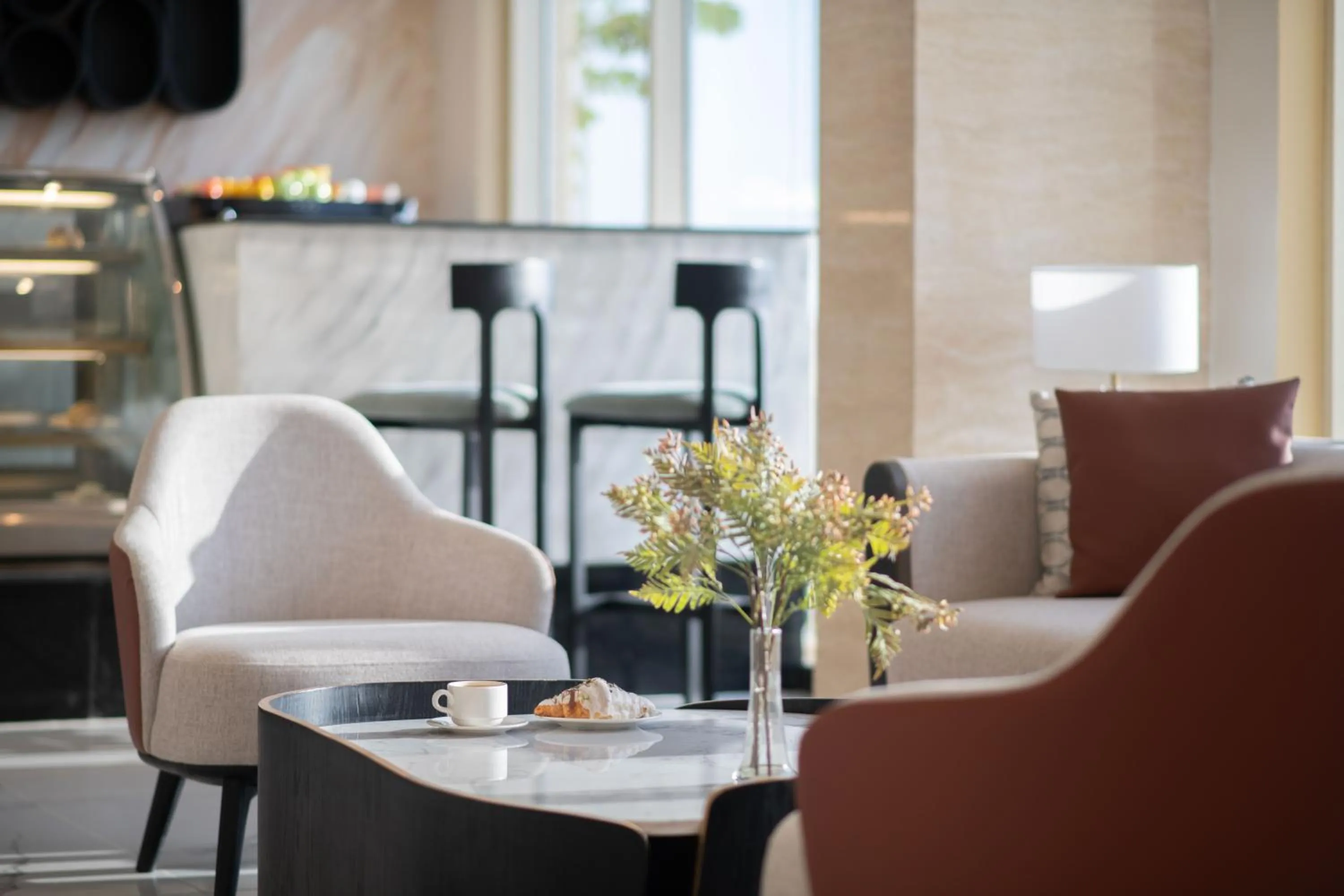 Lobby or reception in Enala Hotel- Umluj