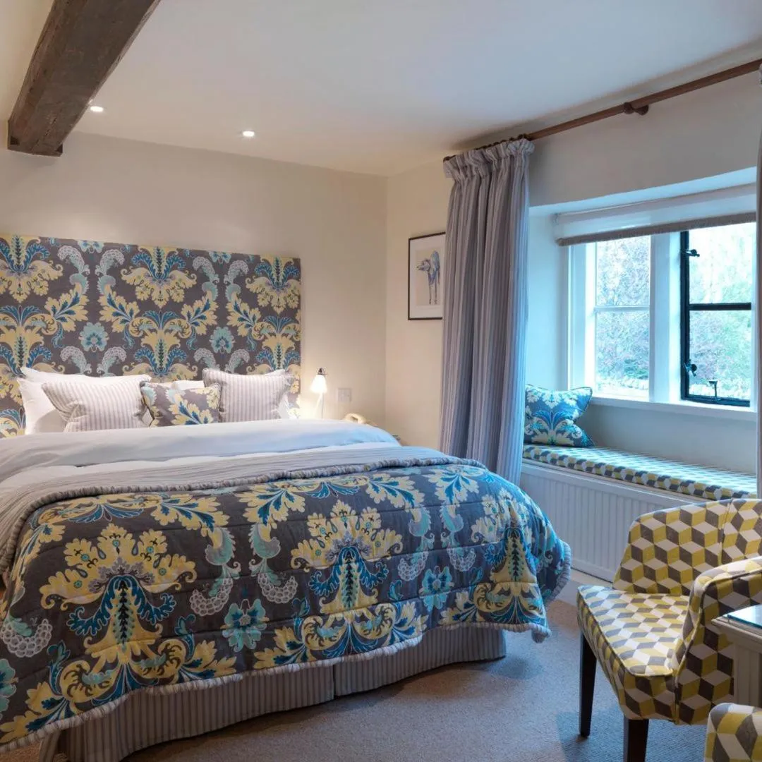 Bedroom, Bed in The Bear Of Rodborough Hotel