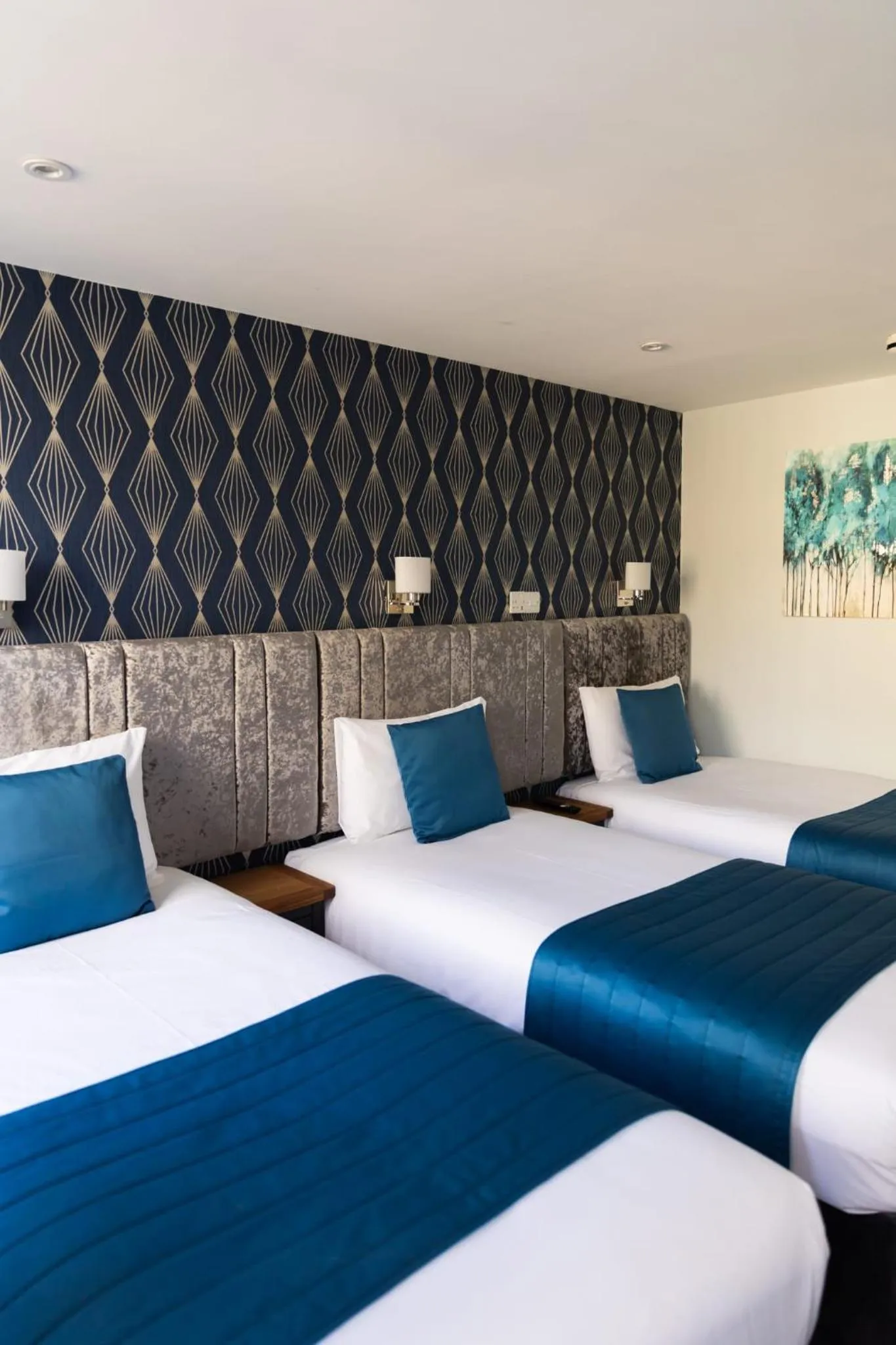 Bedroom, Bed in George Hotel