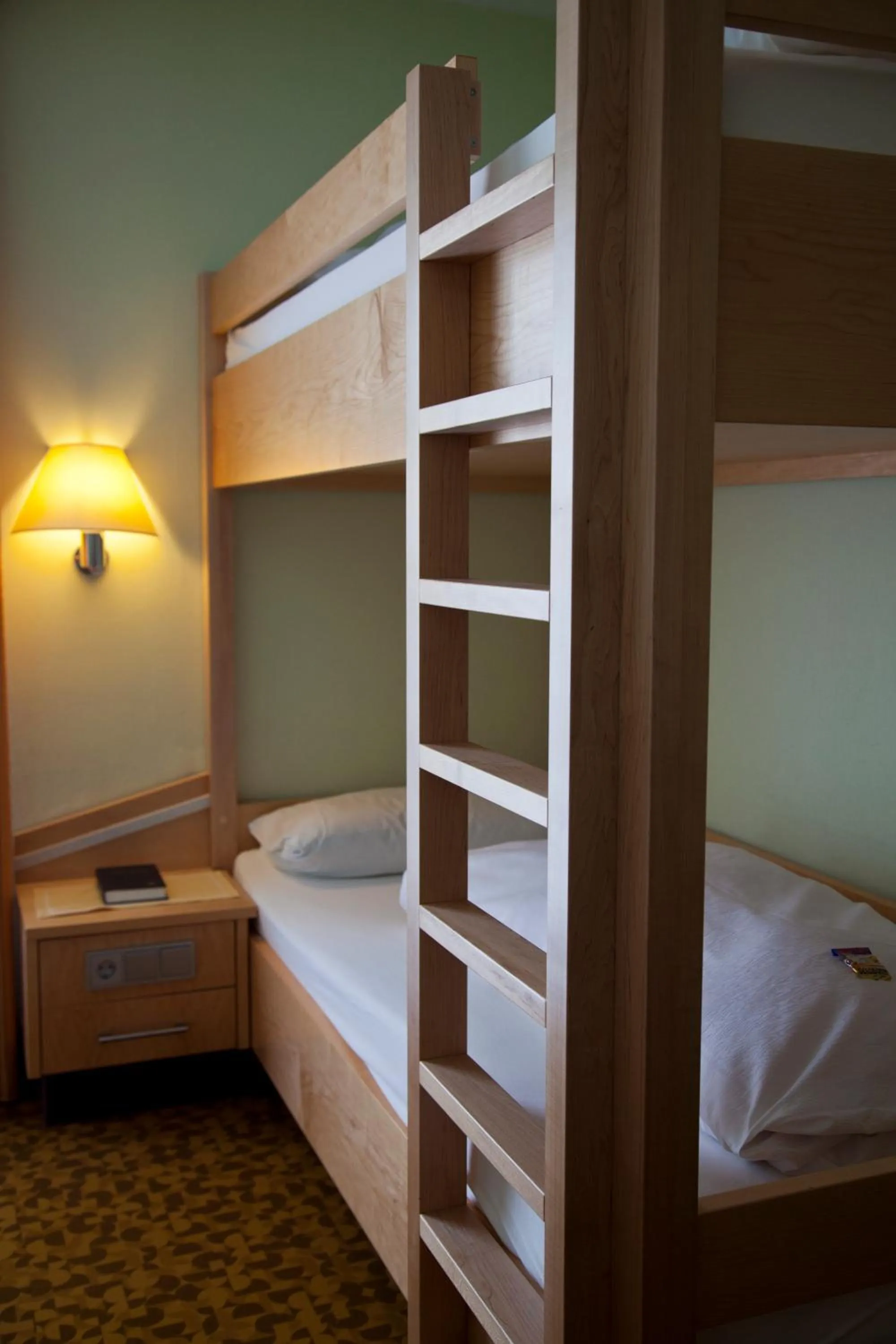 bunk bed, Bed in Hotel Restaurant zur Windmühle
