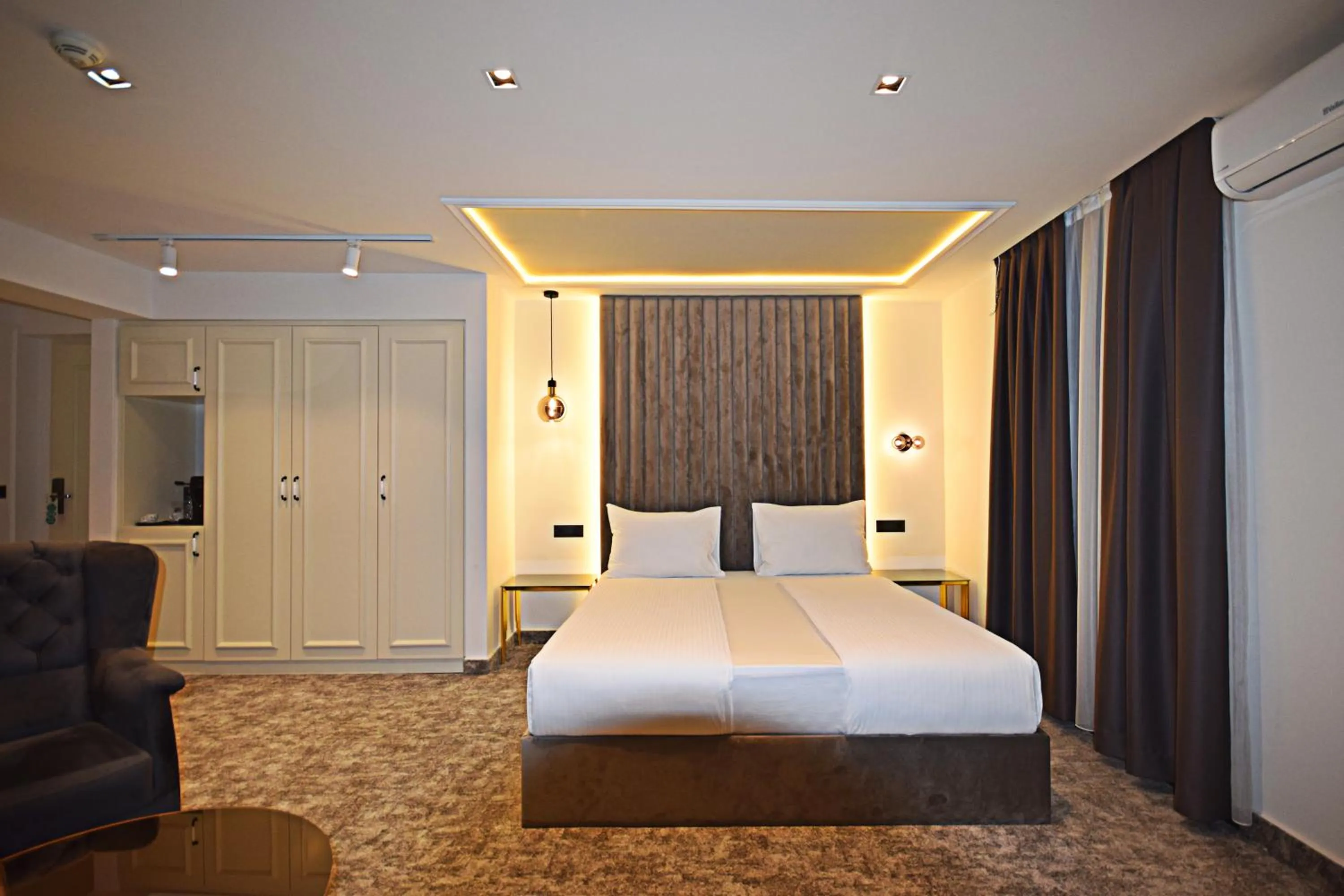 Bedroom, Bed in Hotel Boutique Bristol