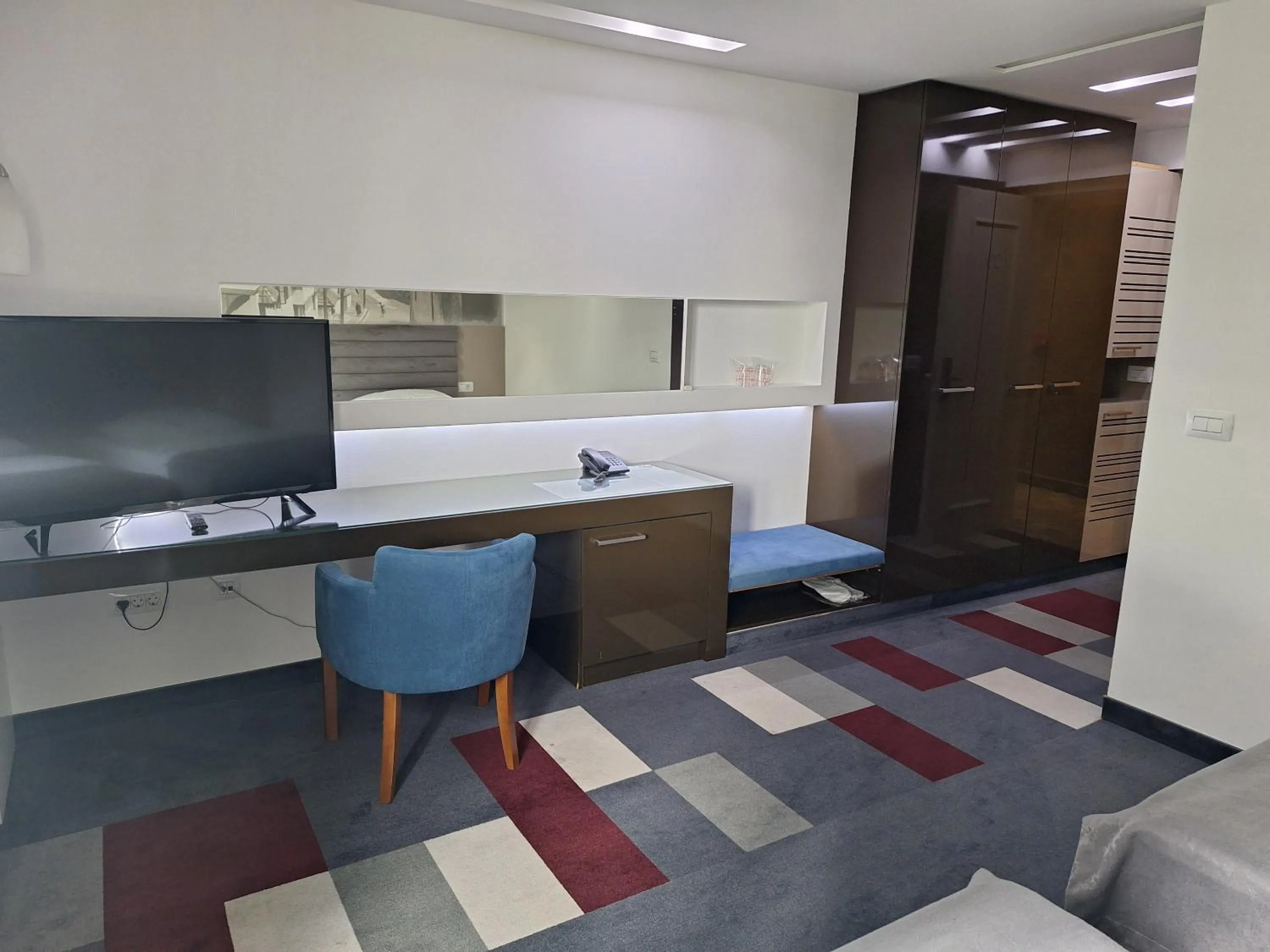 TV and multimedia in Hotel Boutique Bristol