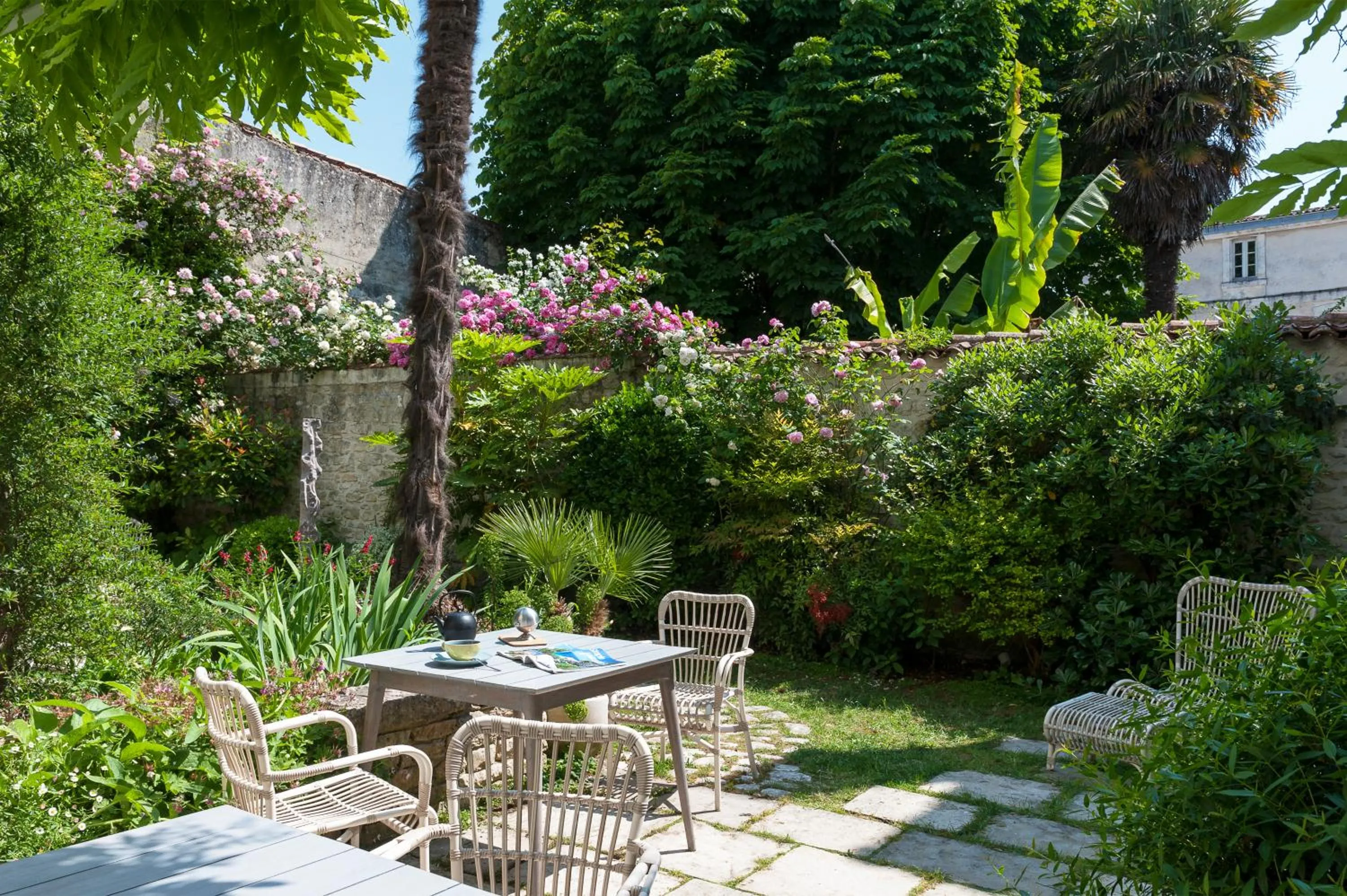Patio in Chambres d'Hôtes Eden Ouest