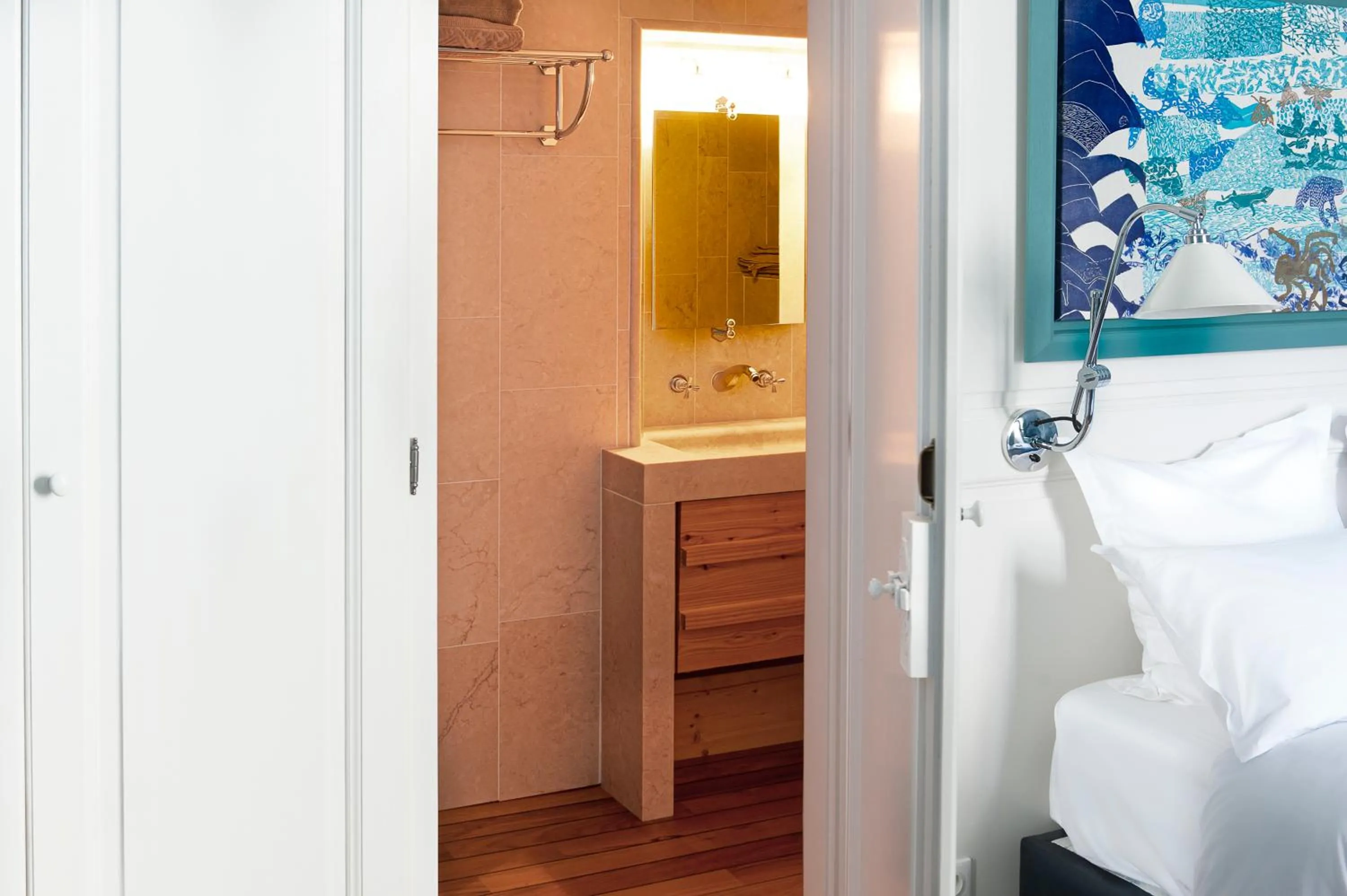 Bathroom, Bed in Chambres d'Hôtes Eden Ouest
