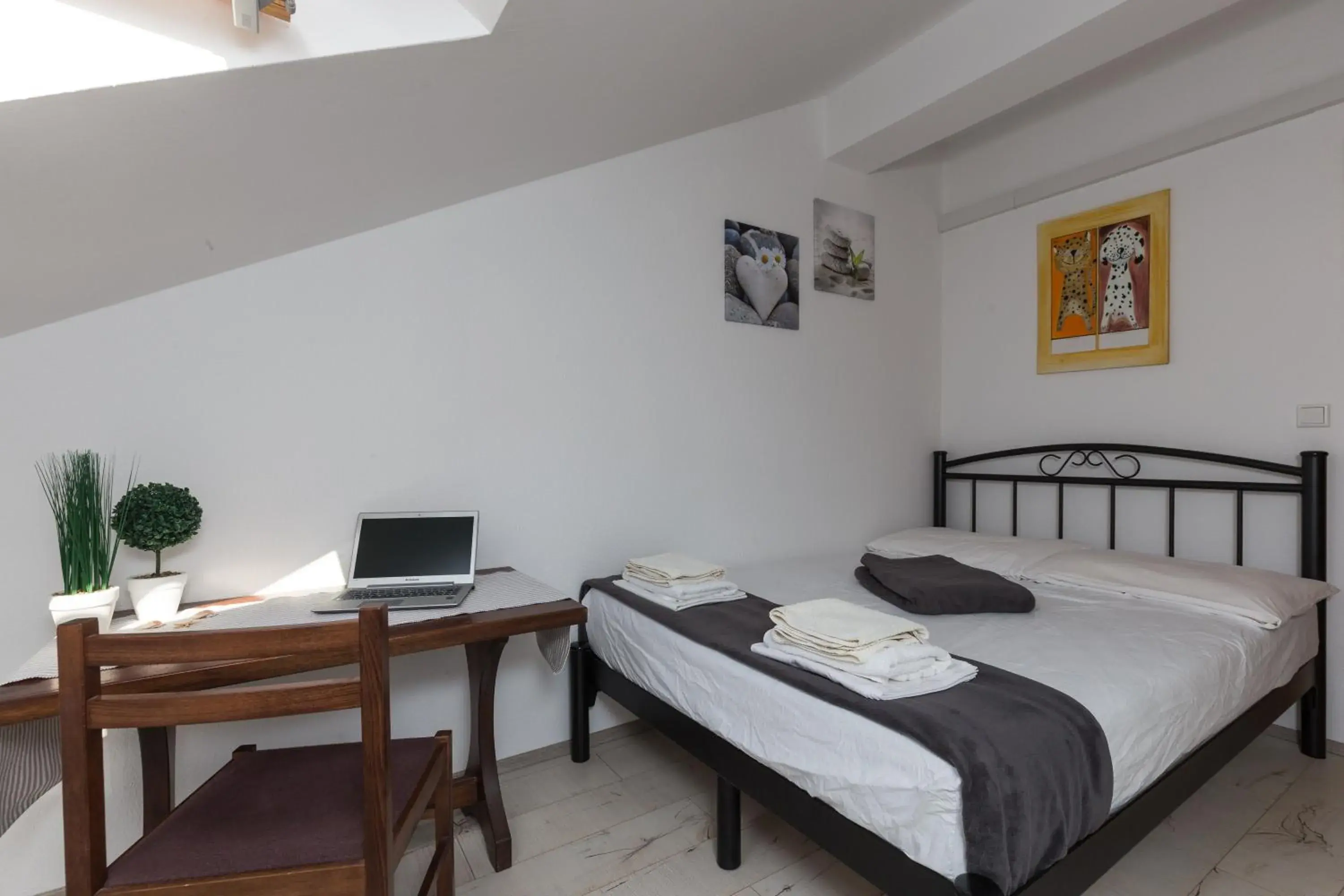 Bedroom, Bed in Villa Celenca