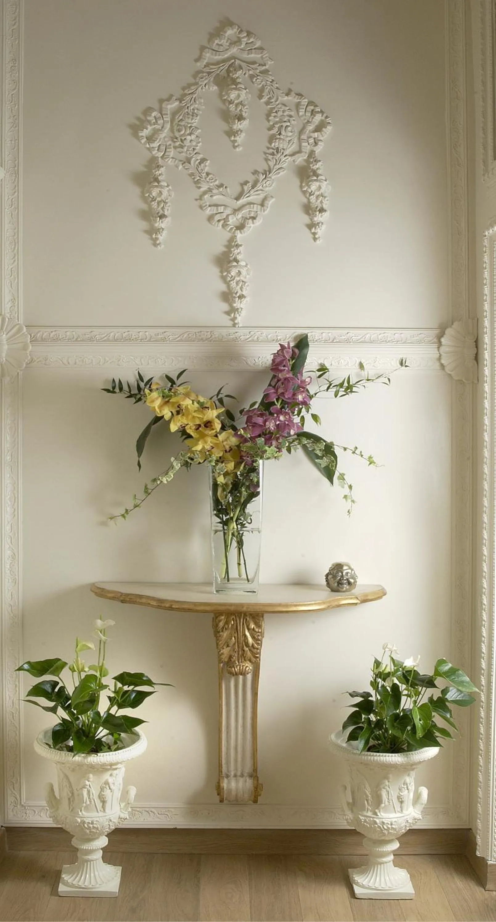 Decorative detail in Suites Rome