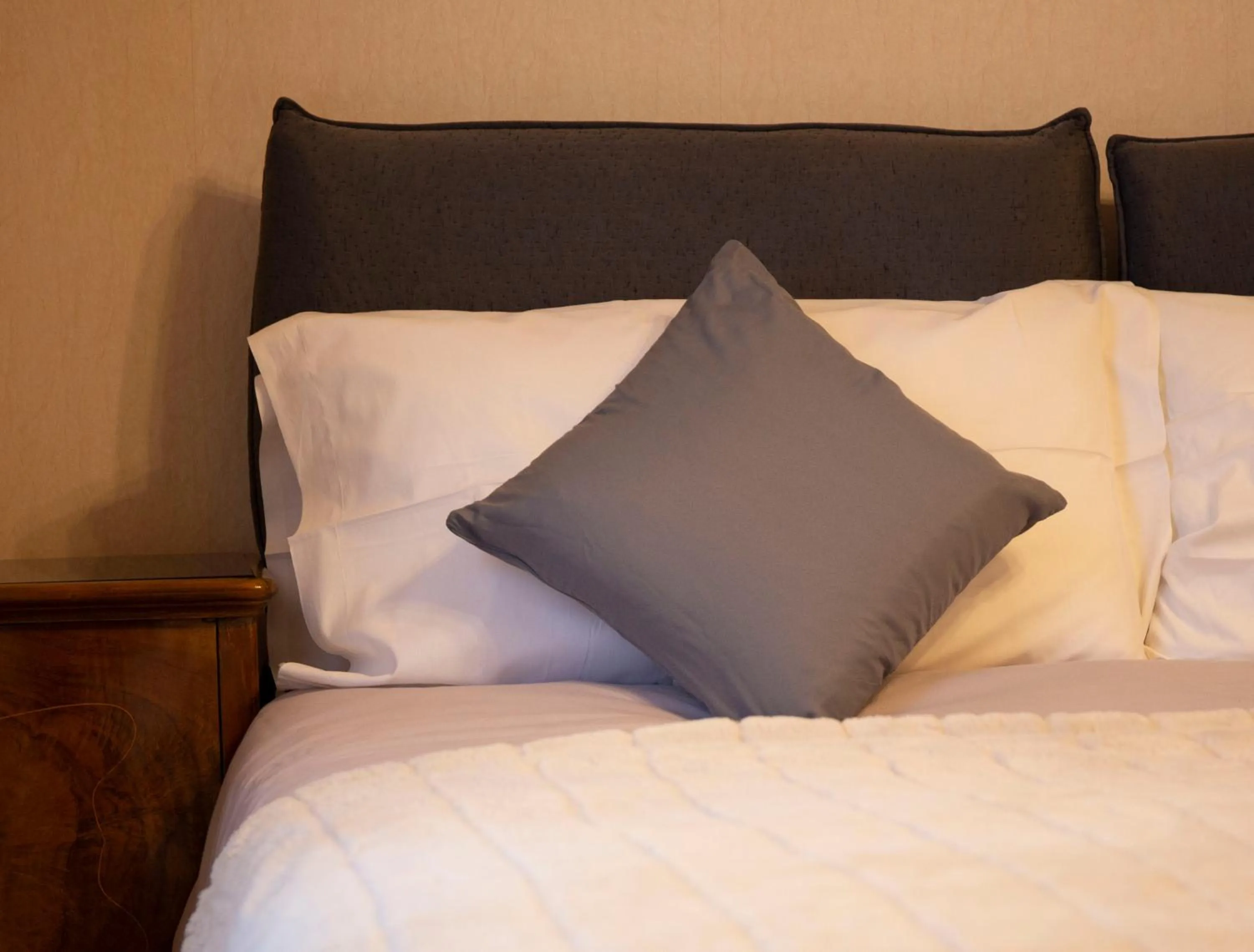 Decorative detail, Bed in Casa Giuly