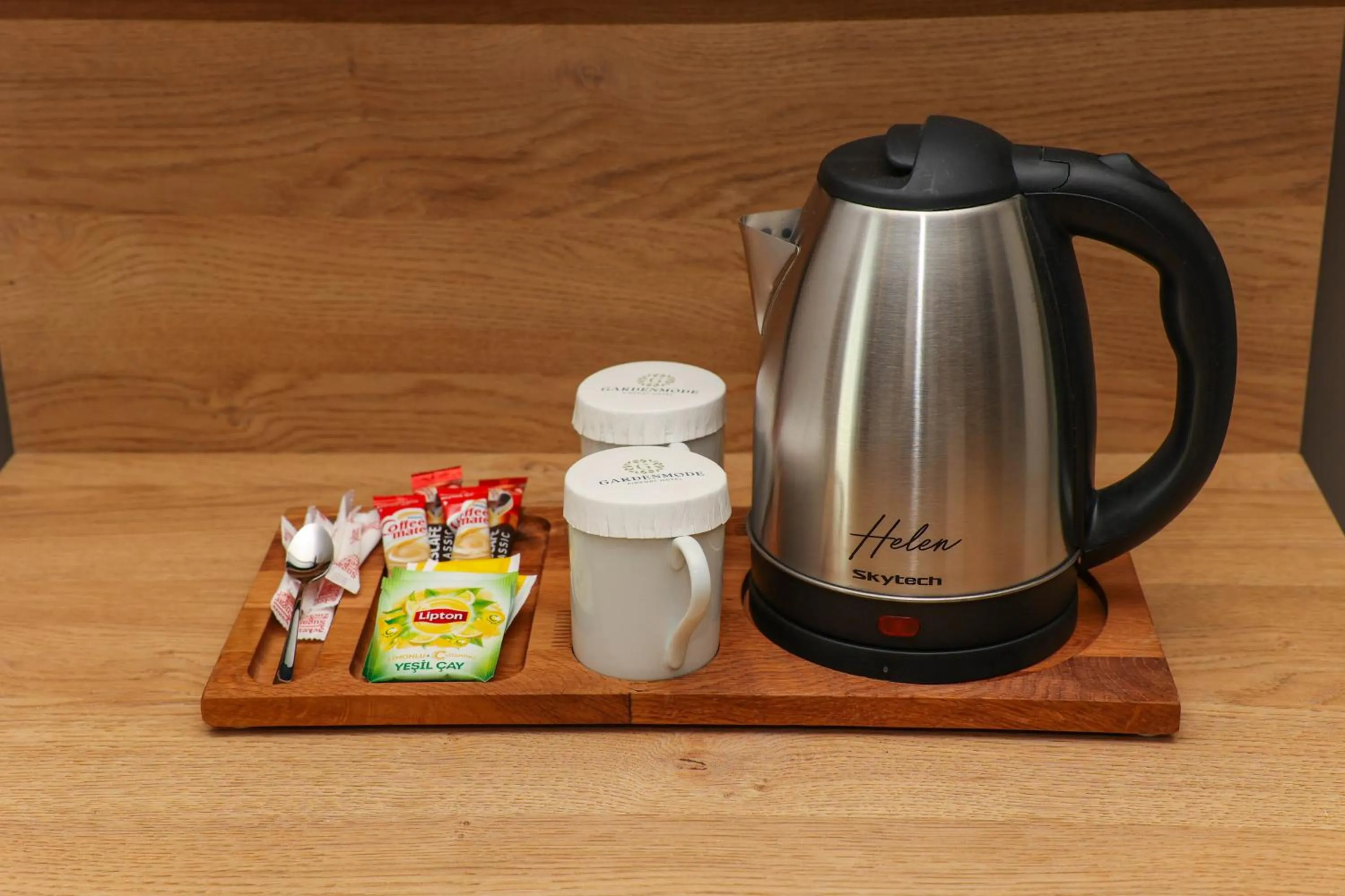 Coffee/tea facilities in Gardenmode Airport Hotel