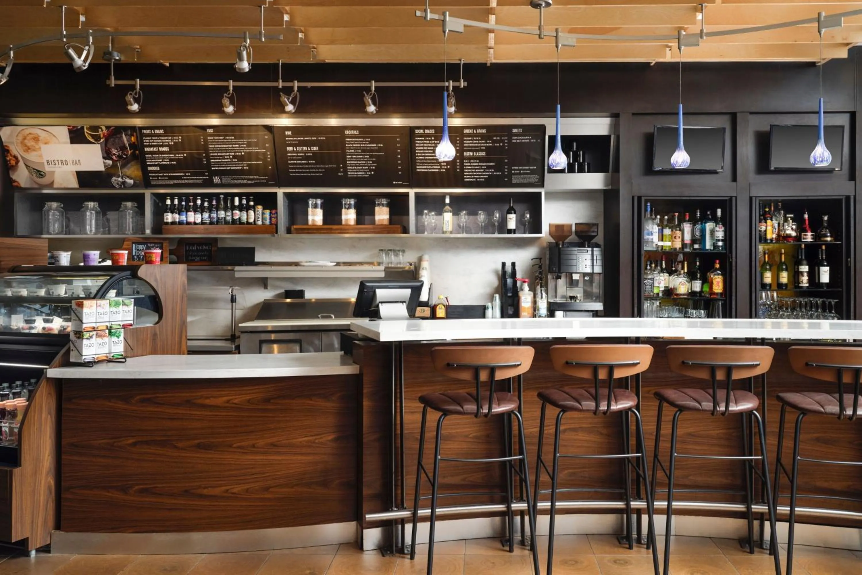 Lounge or bar in Courtyard by Marriott Hammond