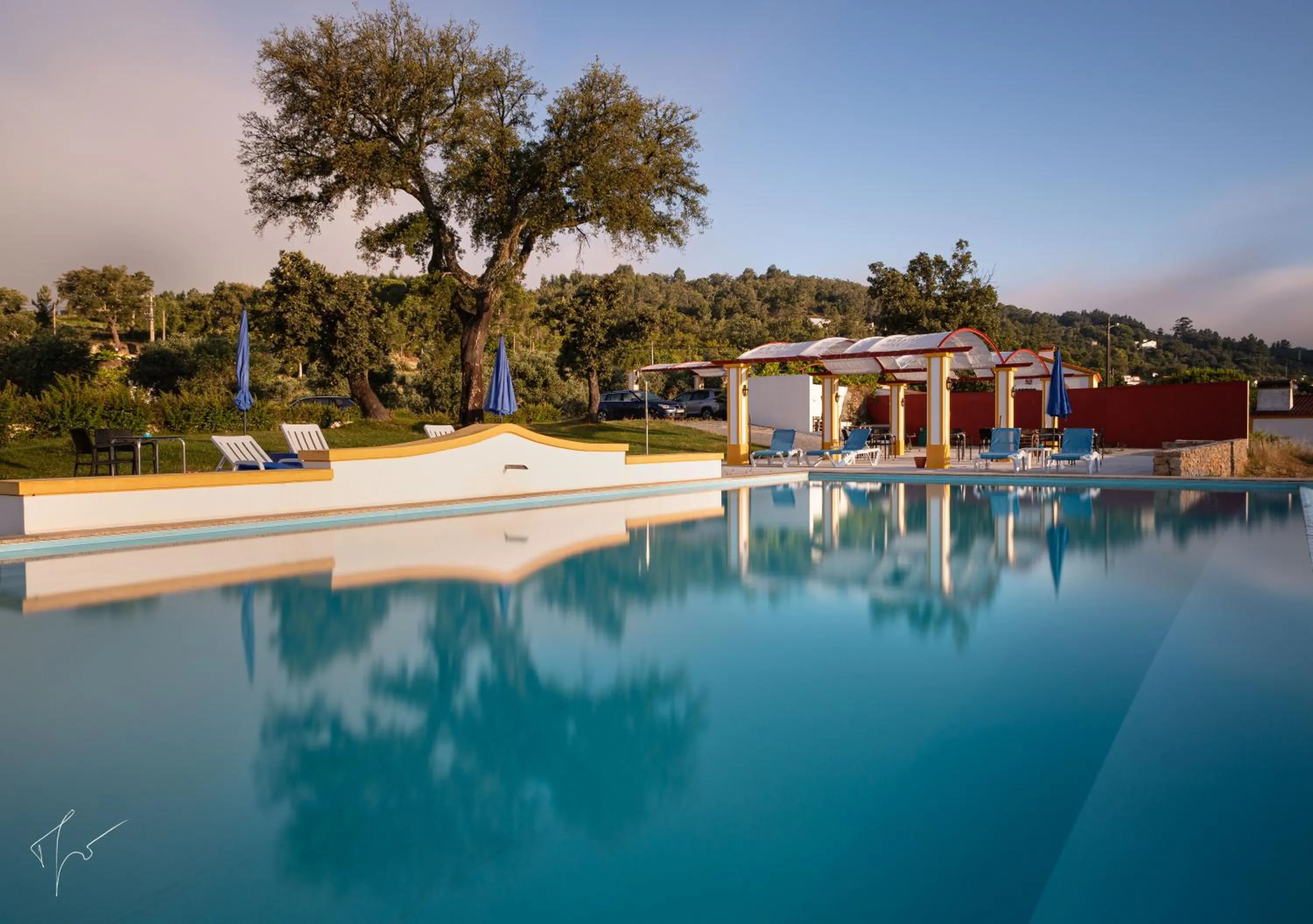 Property building in Cabecas do Reguengo