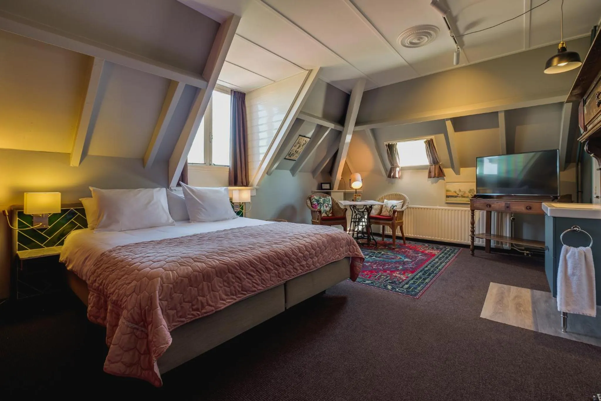 Photo of the whole room, Bed in Villa Magnolia