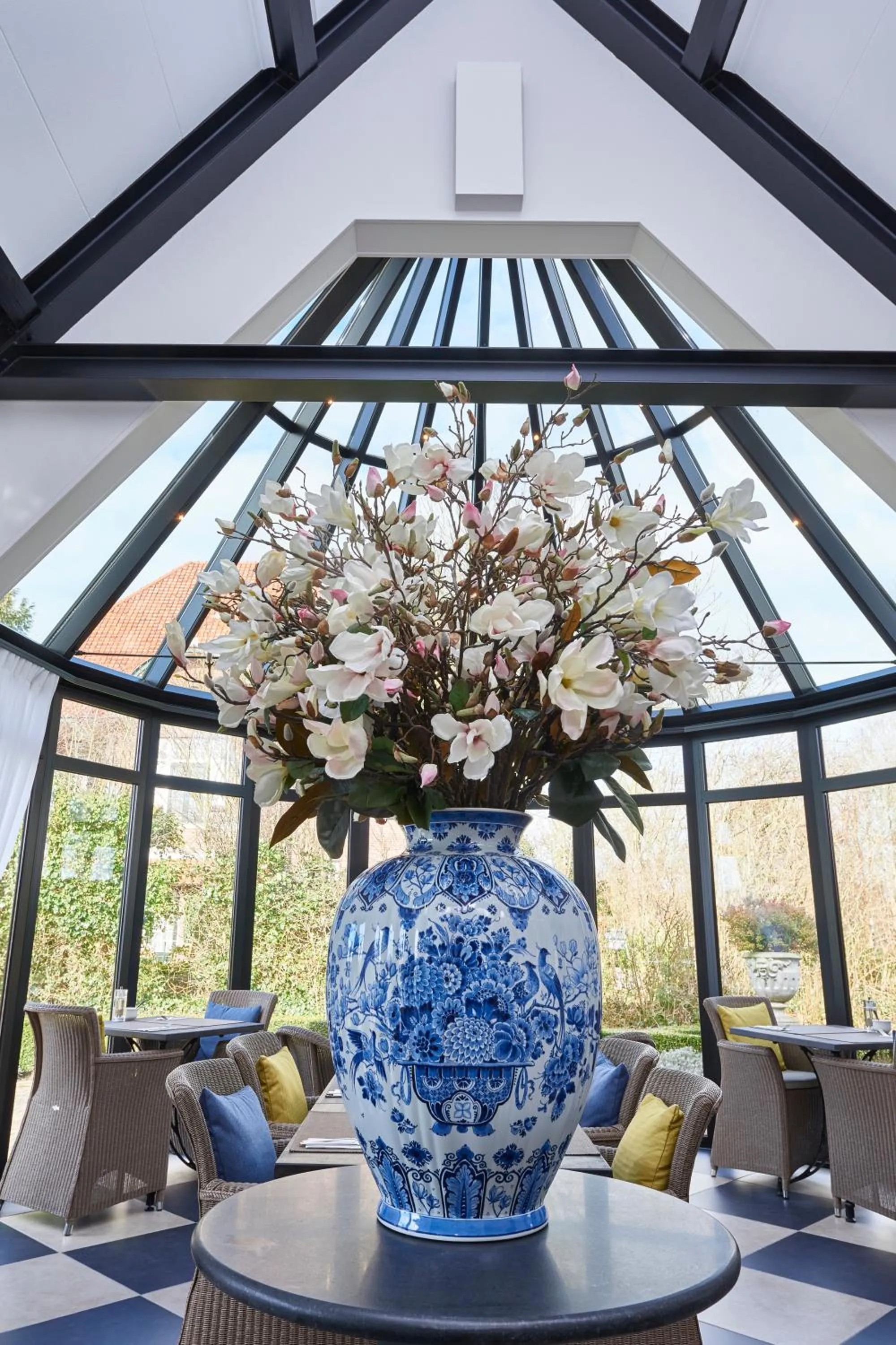 Restaurant/places to eat in Villa Magnolia