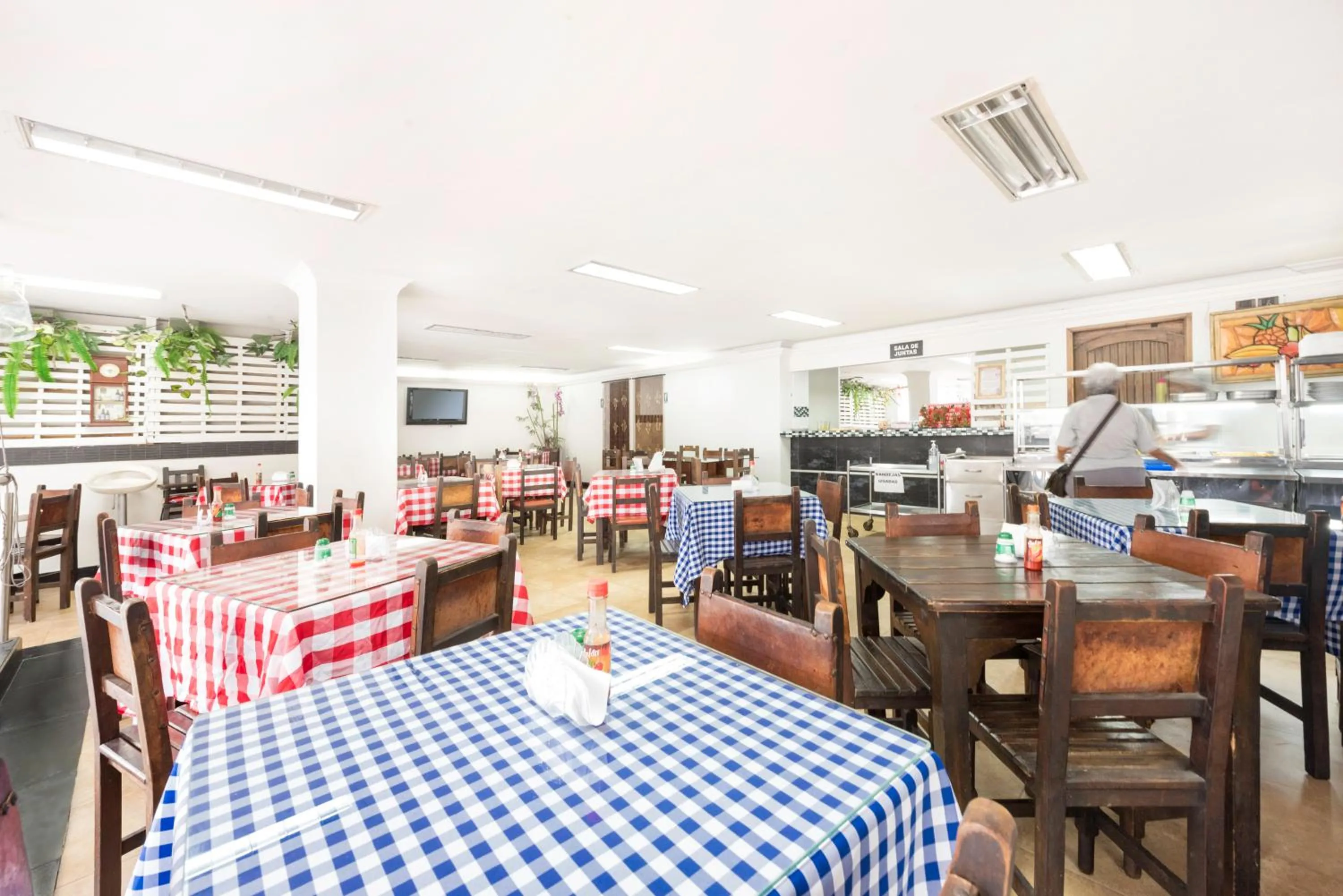 Property building in Ayenda 1120 Hotel Comercial