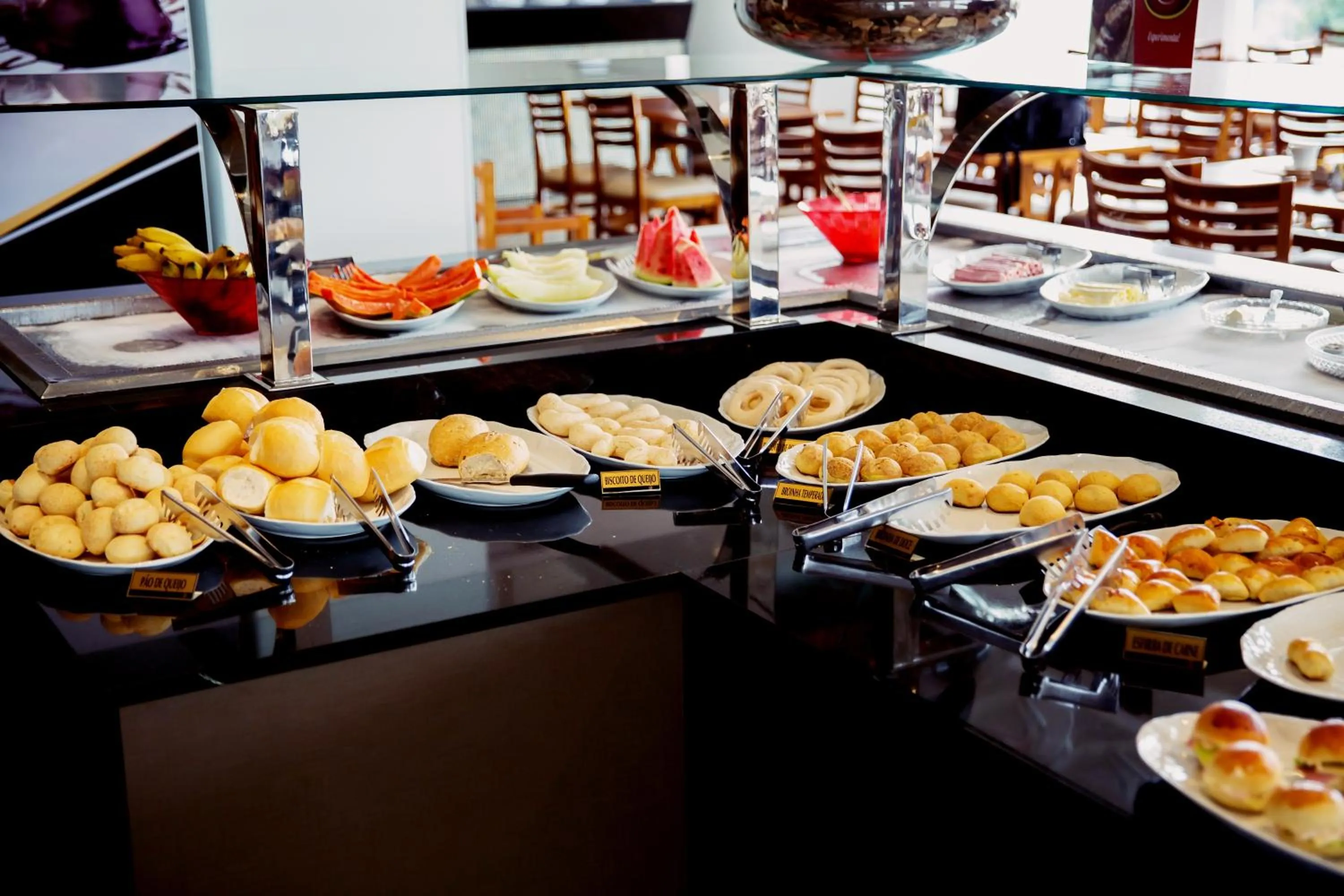 Buffet breakfast in Gálatas Golden Hotel