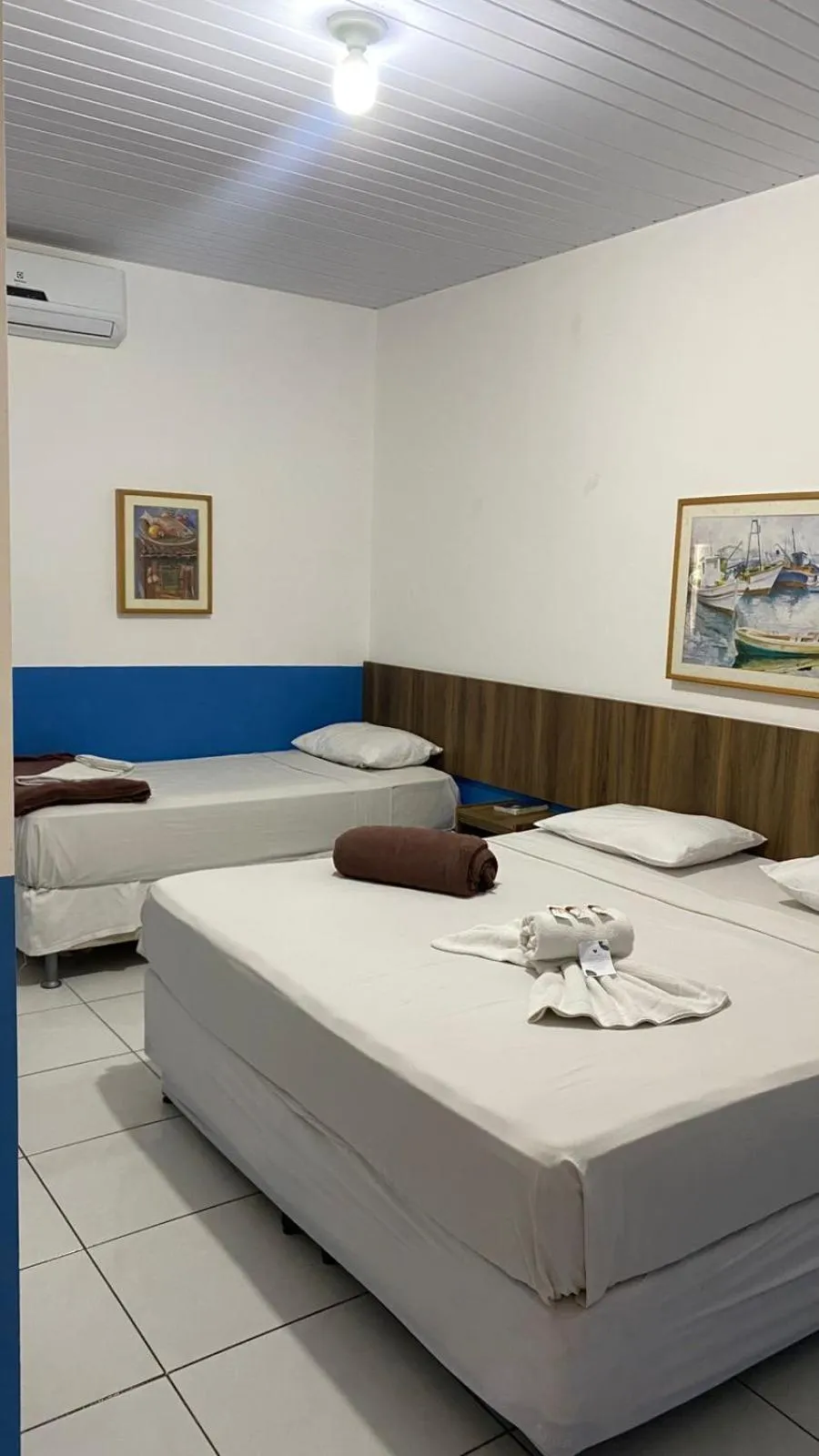 Bedroom, Bed in Ocean Praia Hotel