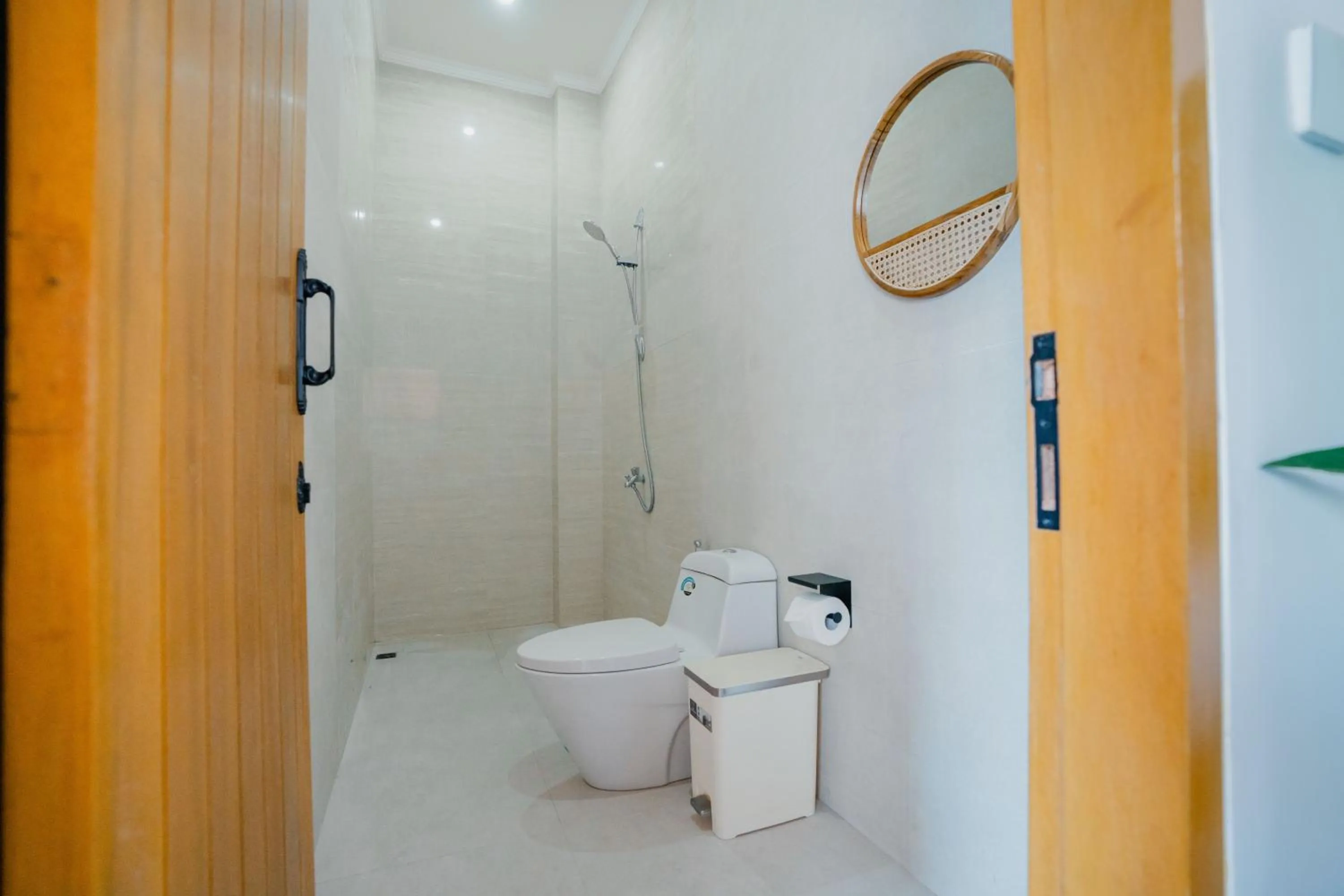 Shower in Melviano Suite & Villa